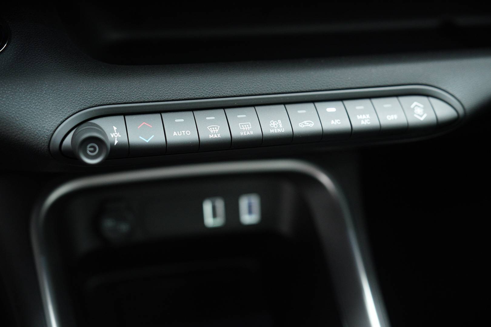 JEEP Avenger - Foto 16