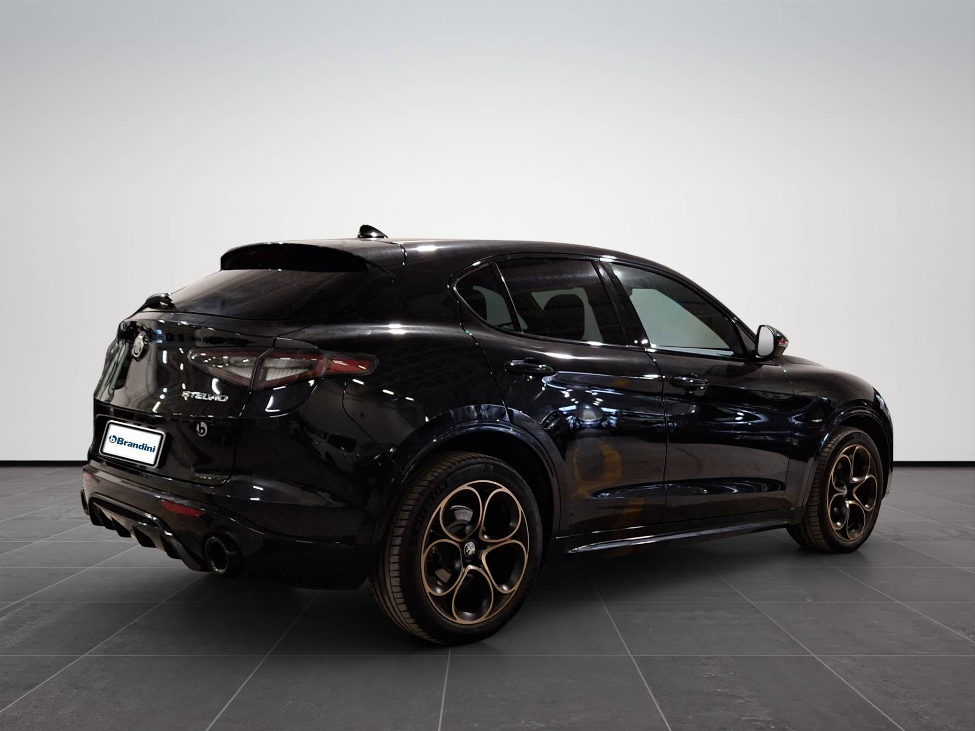 ALFA ROMEO Stelvio Stelvio 2.2 t Intensa Q4 210cv auto usata in pronta consegna - Brandini