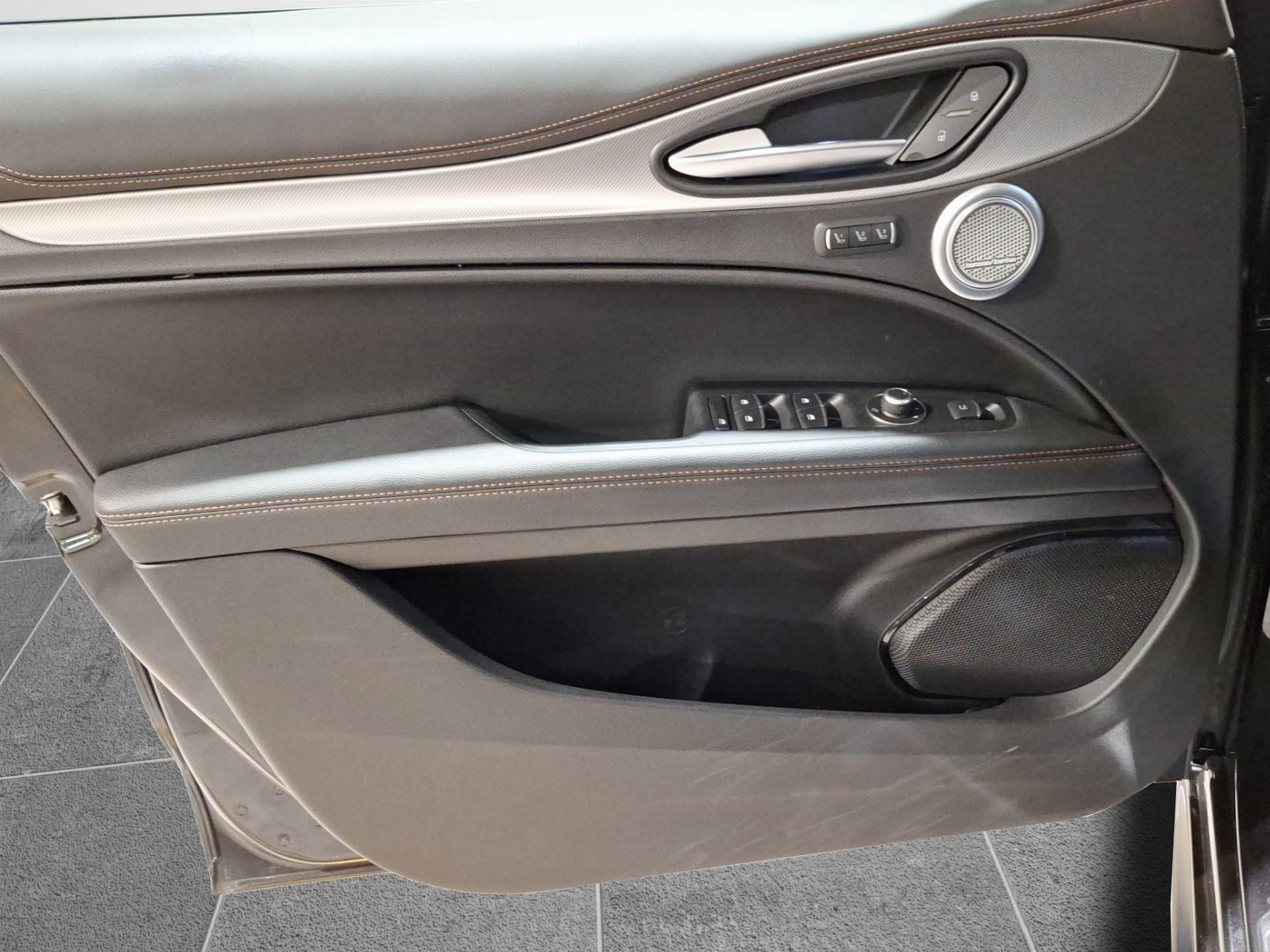 ALFA ROMEO Stelvio Stelvio 2.2 t Intensa Q4 210cv auto usata in pronta consegna - Brandini