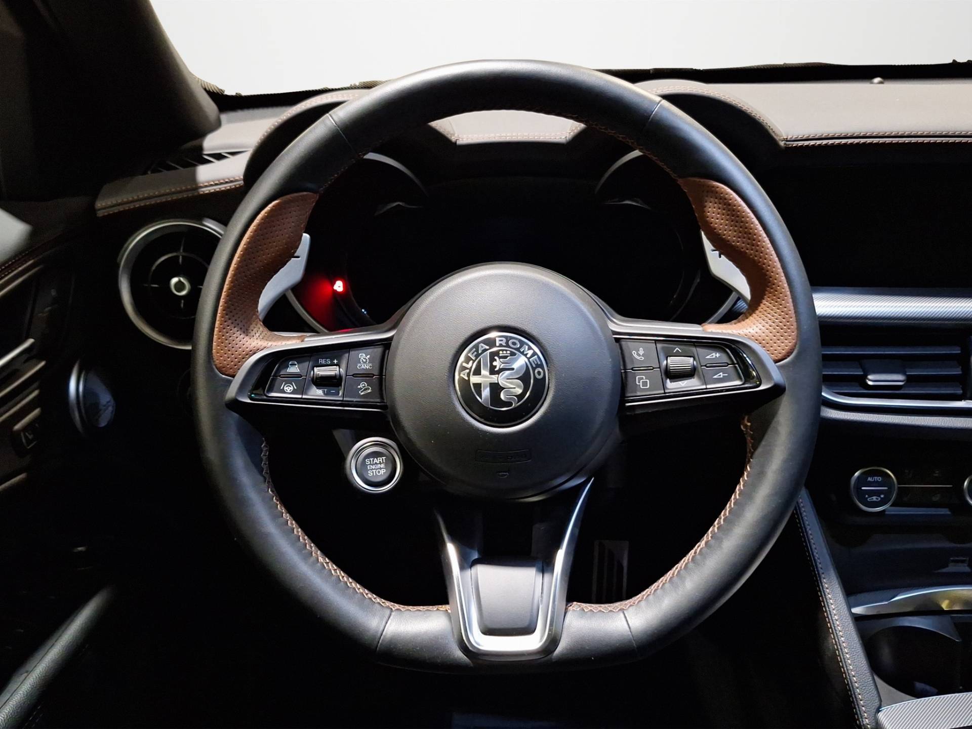 ALFA ROMEO Stelvio Stelvio 2.2 t Intensa Q4 210cv auto usata in pronta consegna - Brandini