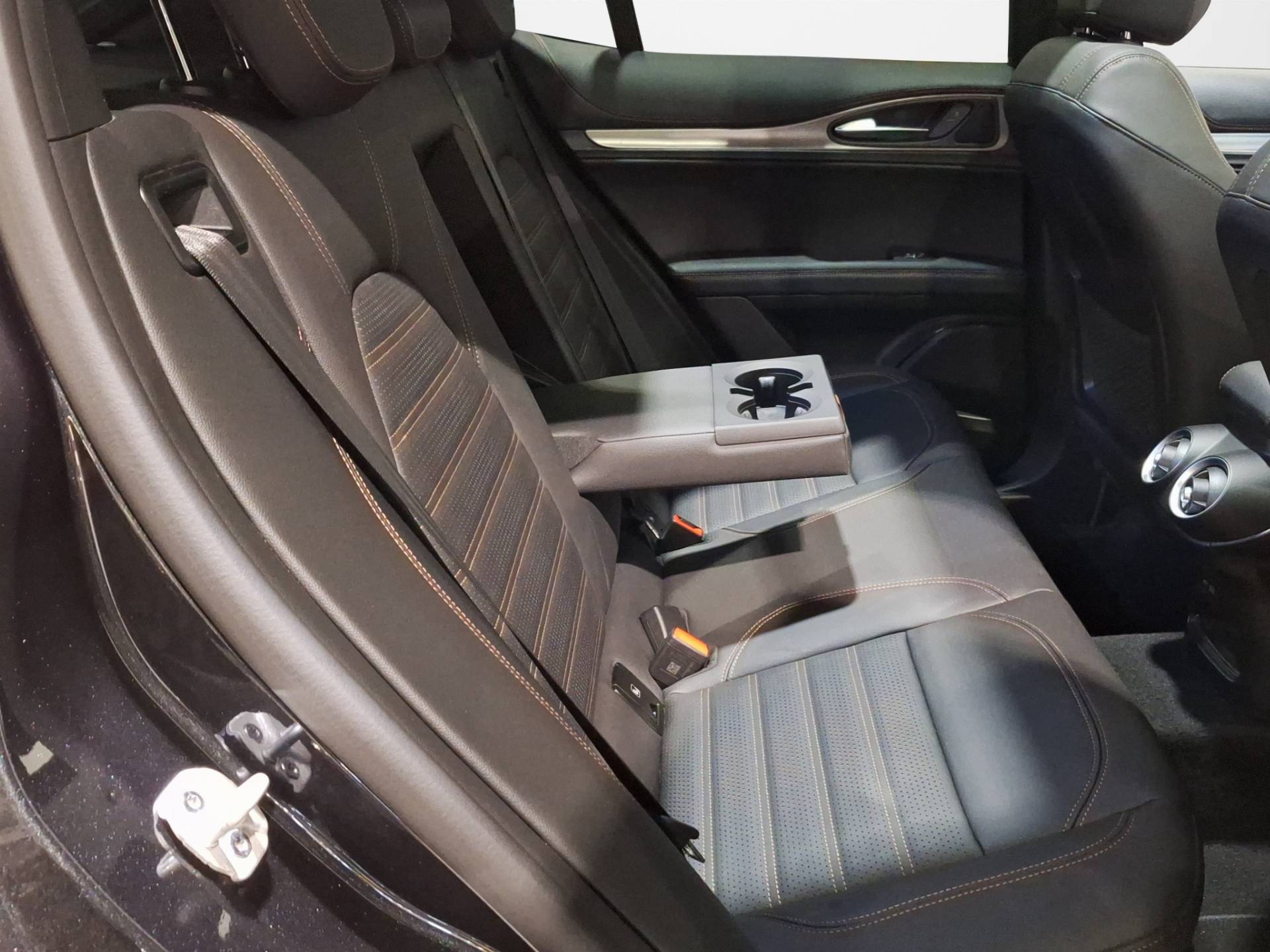 ALFA ROMEO Stelvio Stelvio 2.2 t Intensa Q4 210cv auto usata in pronta consegna - Brandini