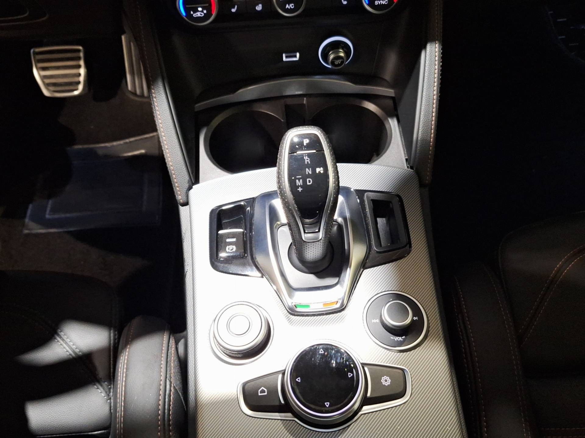 ALFA ROMEO Stelvio Stelvio 2.2 t Intensa Q4 210cv auto usata in pronta consegna - Brandini