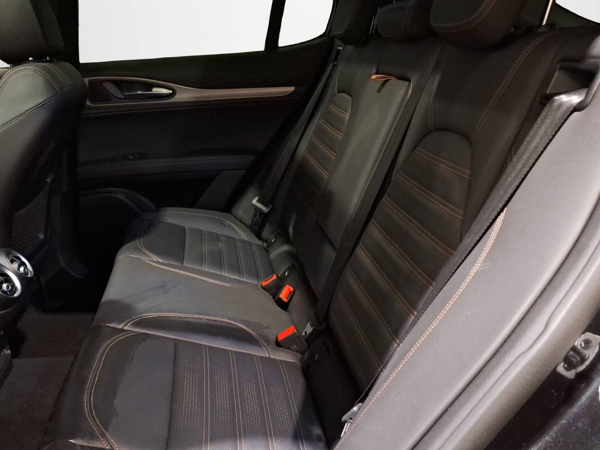 ALFA ROMEO Stelvio Stelvio 2.2 t Intensa Q4 210cv auto usata in pronta consegna - Brandini