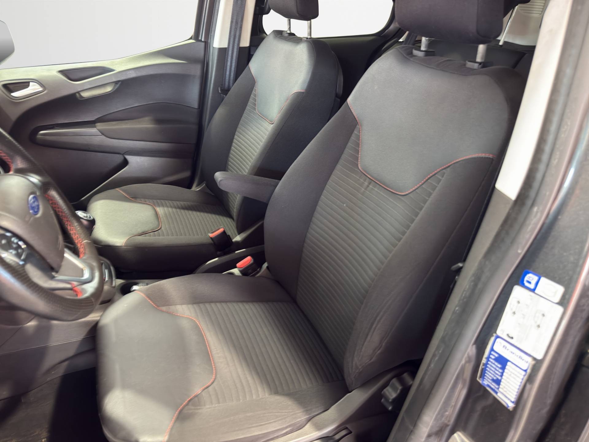 FORD Tourneo Courier - Foto 7