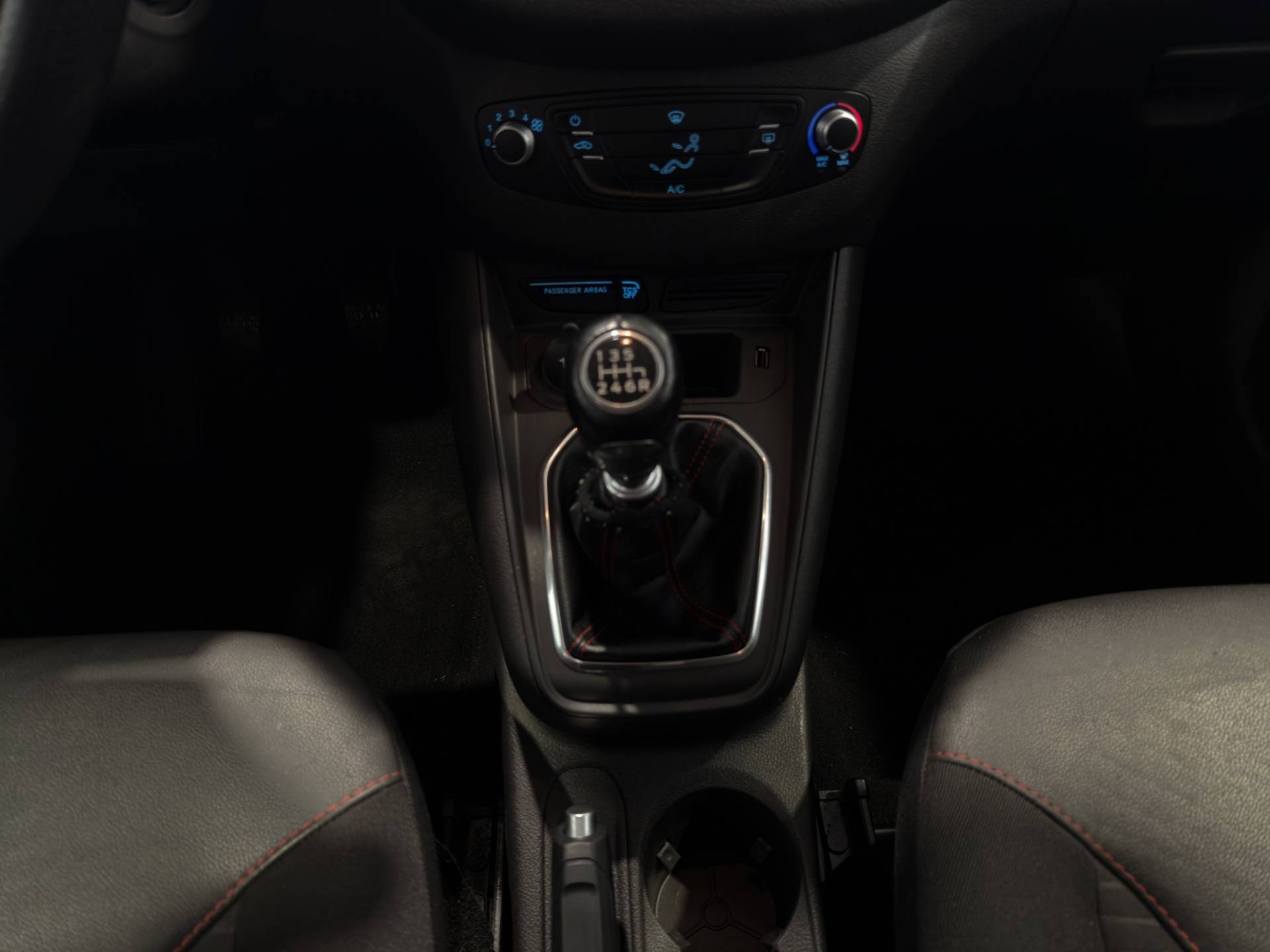 FORD Tourneo Courier - Foto 13