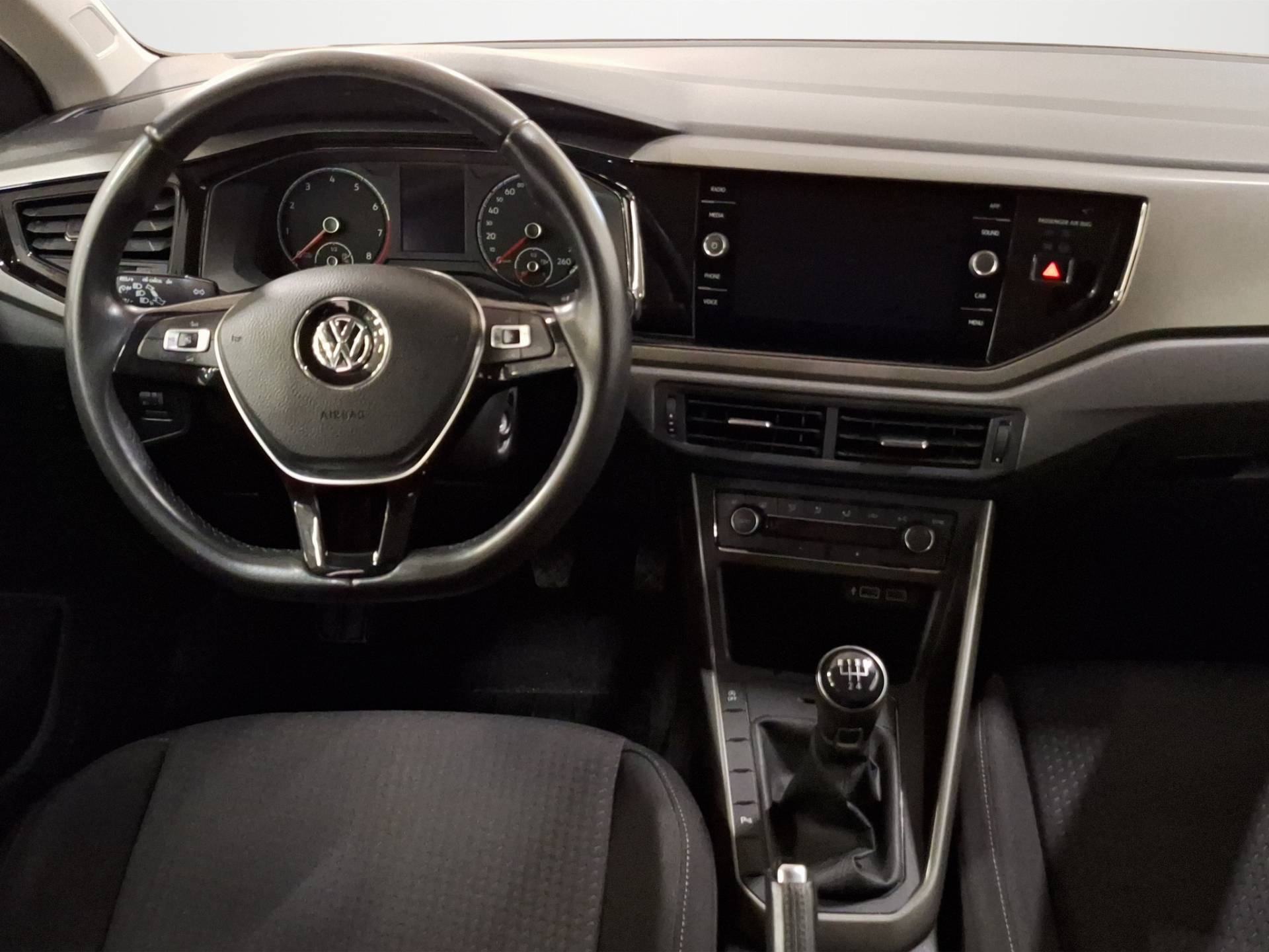 VOLKSWAGEN Polo - Foto 12