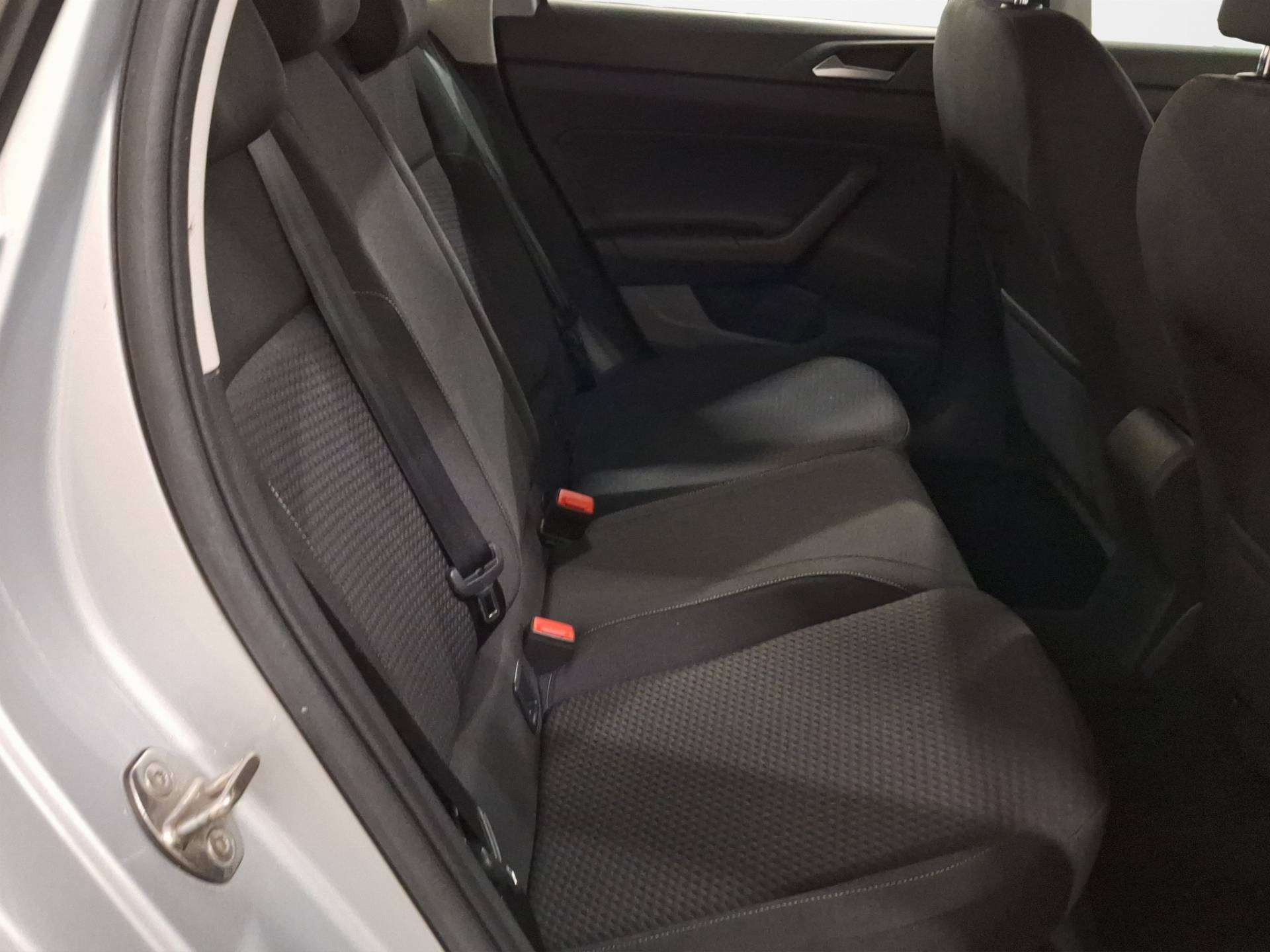 VOLKSWAGEN Polo - Foto 17