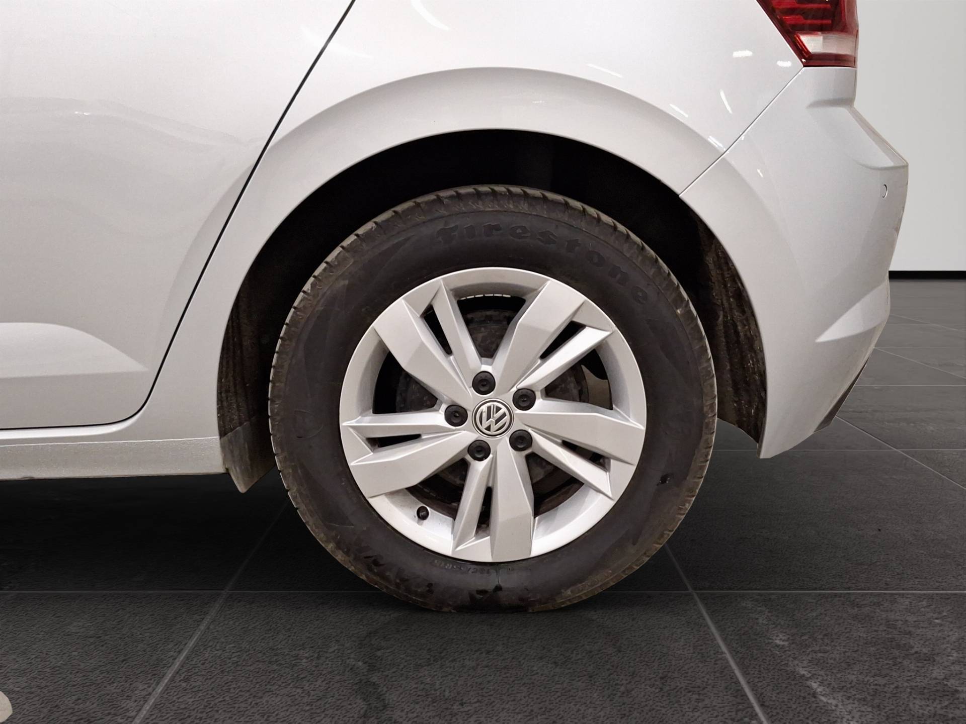 VOLKSWAGEN Polo - Foto 20