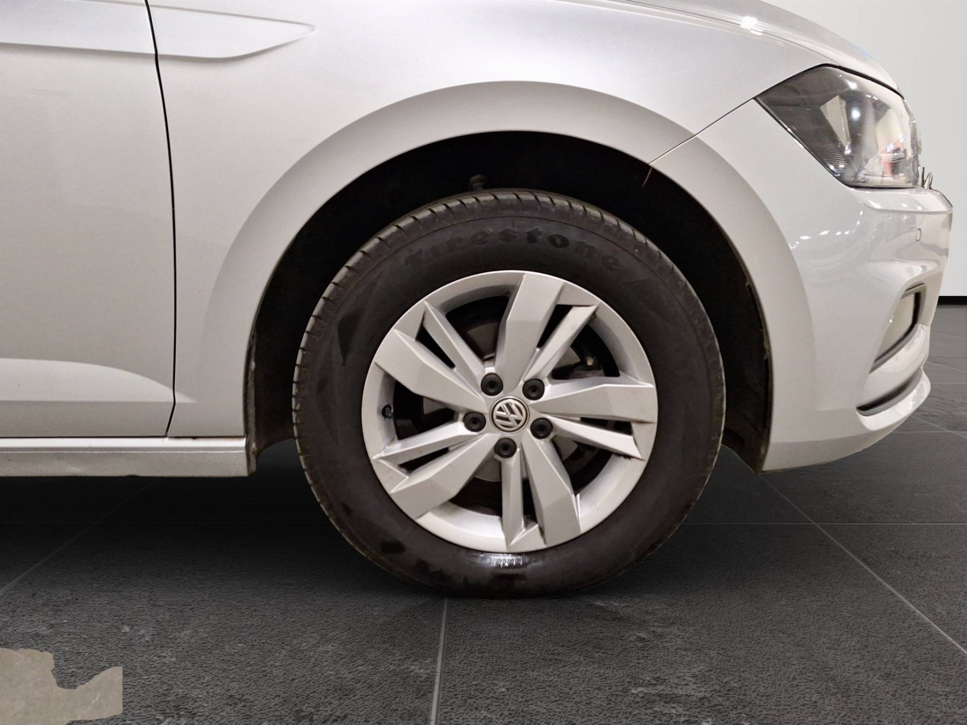 VOLKSWAGEN Polo - Foto 22