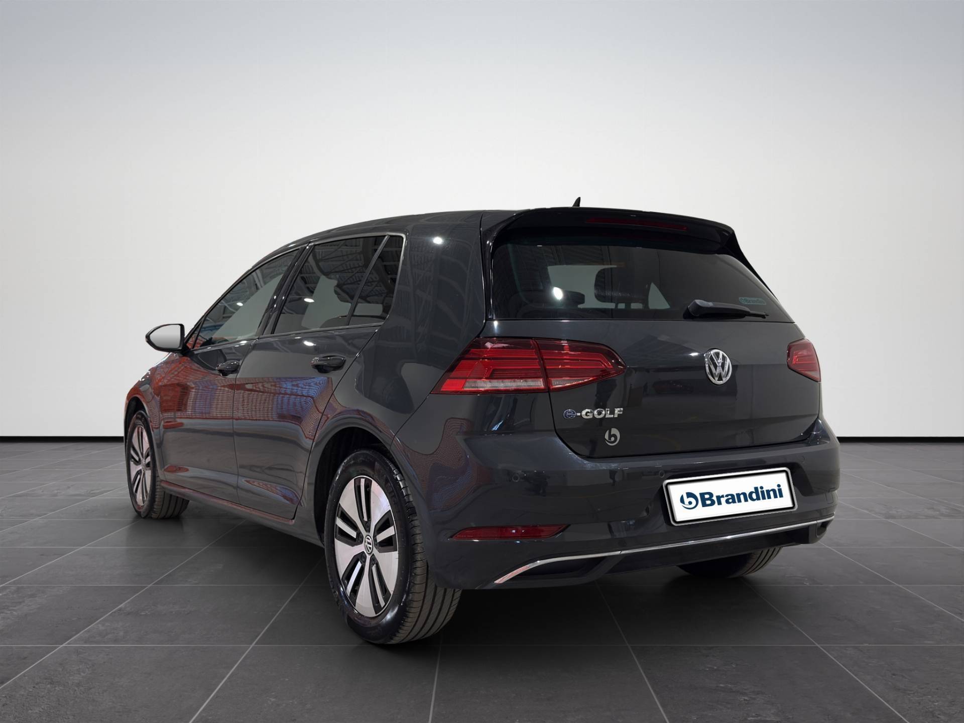 VOLKSWAGEN Golf - Foto 4
