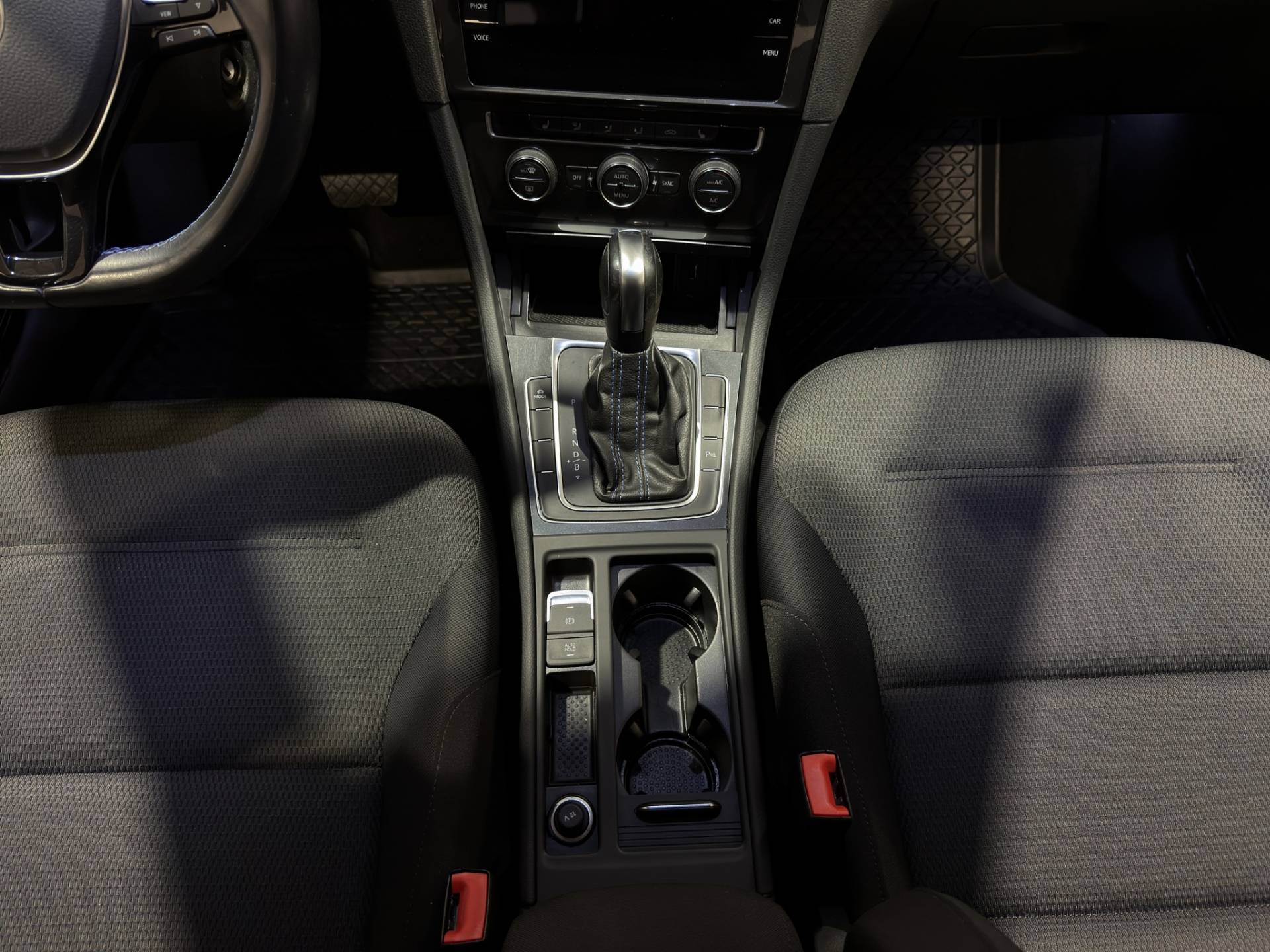 VOLKSWAGEN Golf - Foto 13