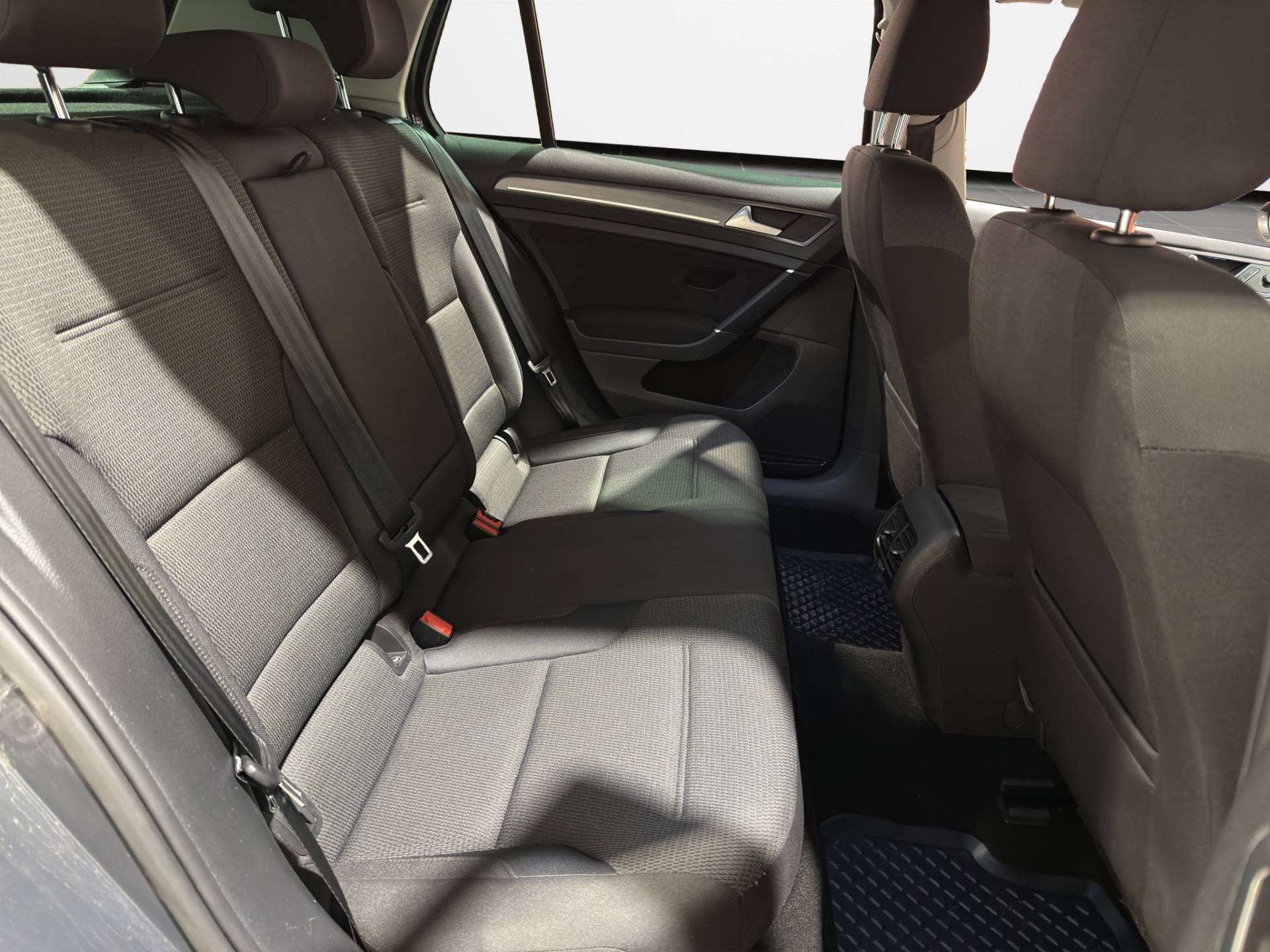 VOLKSWAGEN Golf - Foto 17