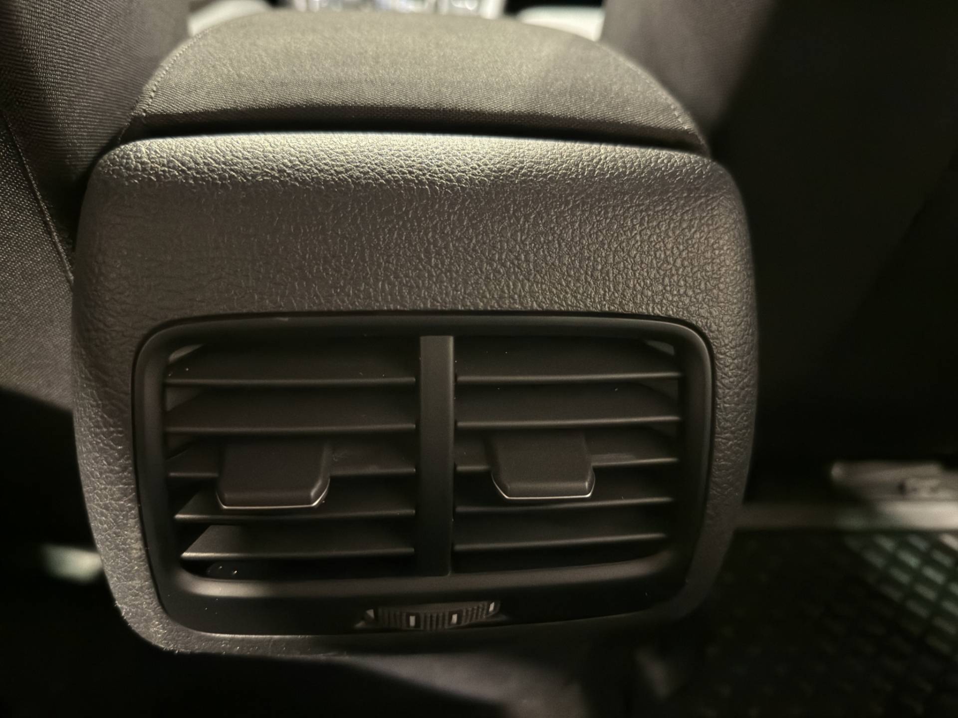 VOLKSWAGEN Golf - Foto 27