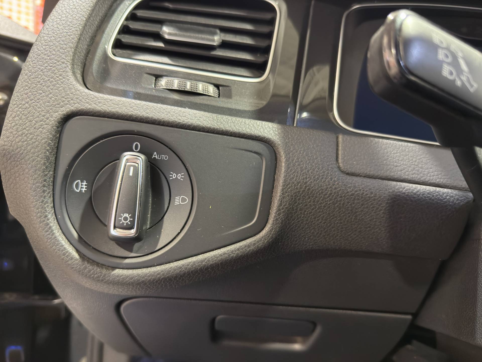 VOLKSWAGEN Golf - Foto 28