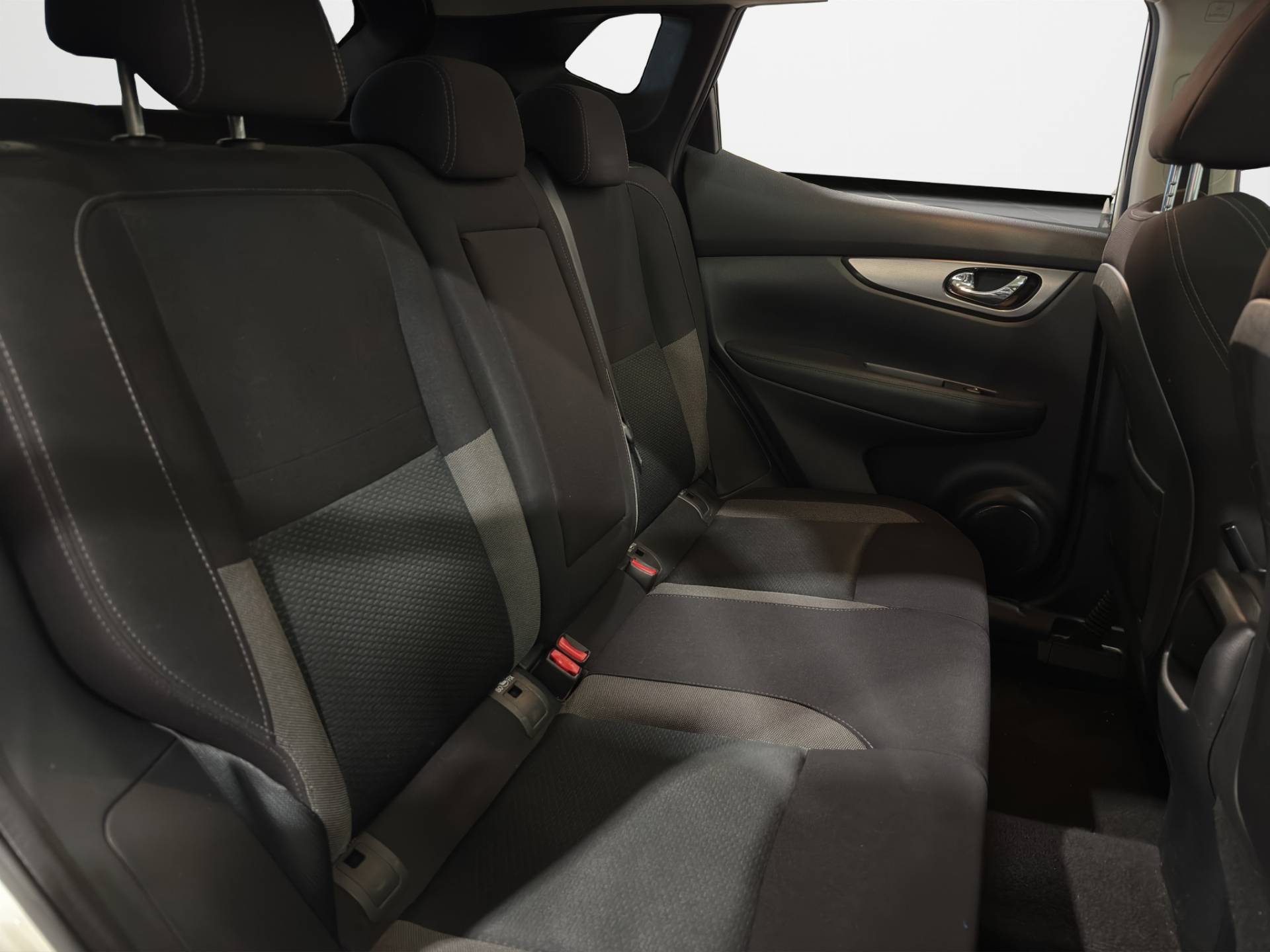 NISSAN Qashqai - Foto 17