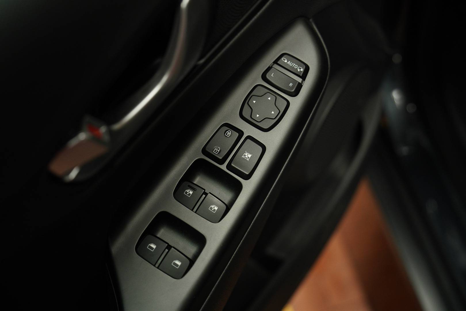 HYUNDAI Kona - Foto 8