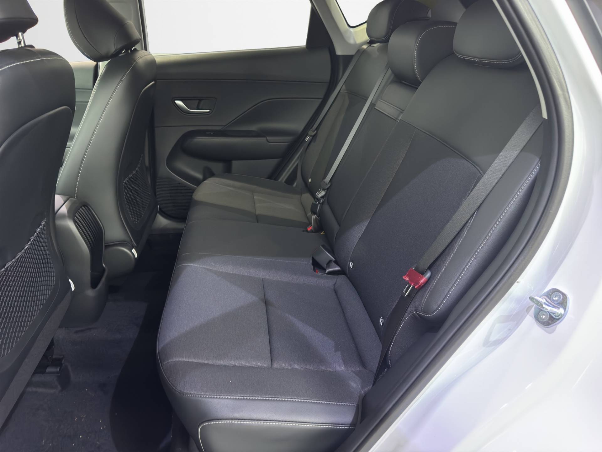 HYUNDAI Kona - Foto 11