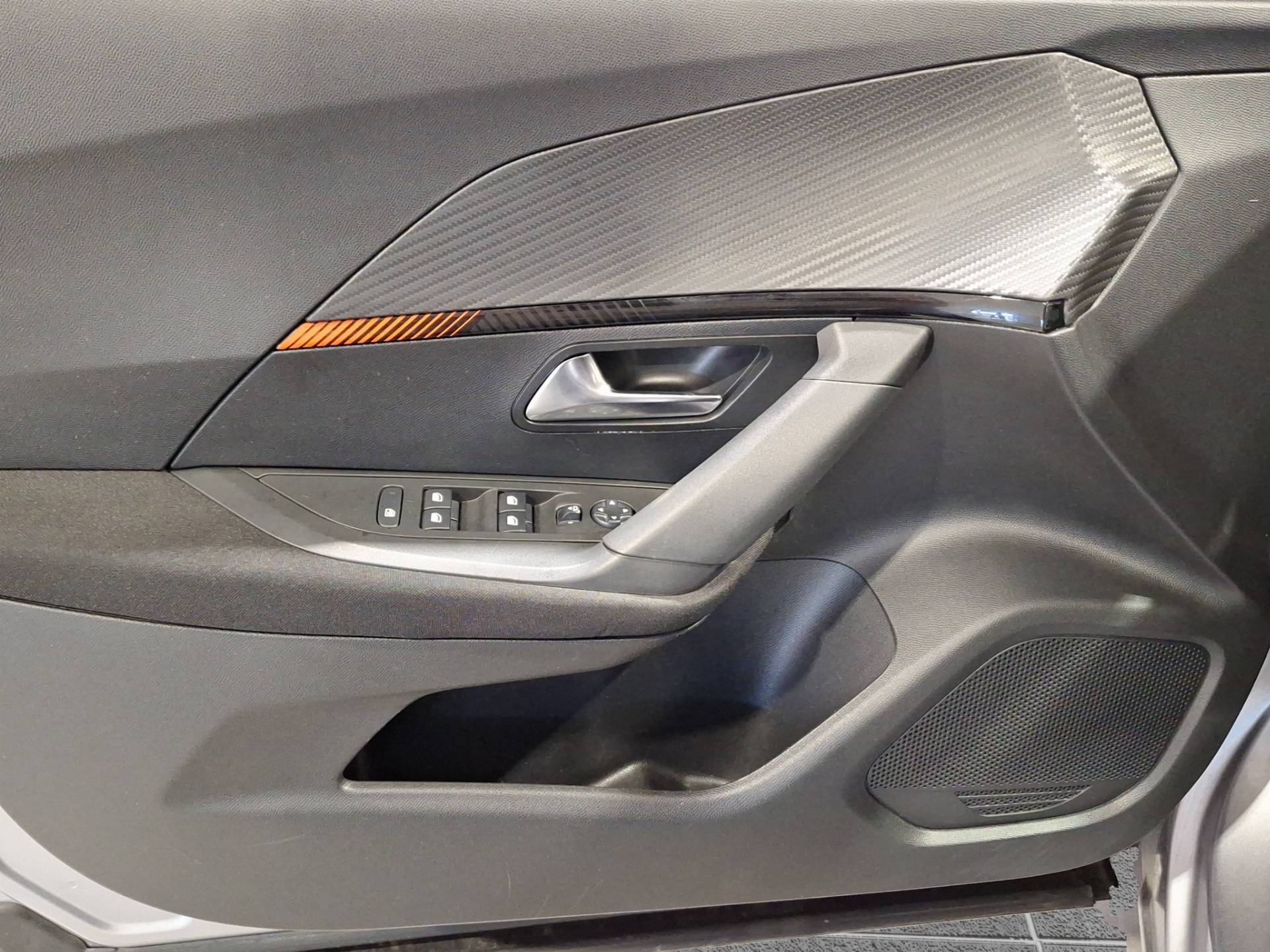 PEUGEOT 2008 - Foto 8