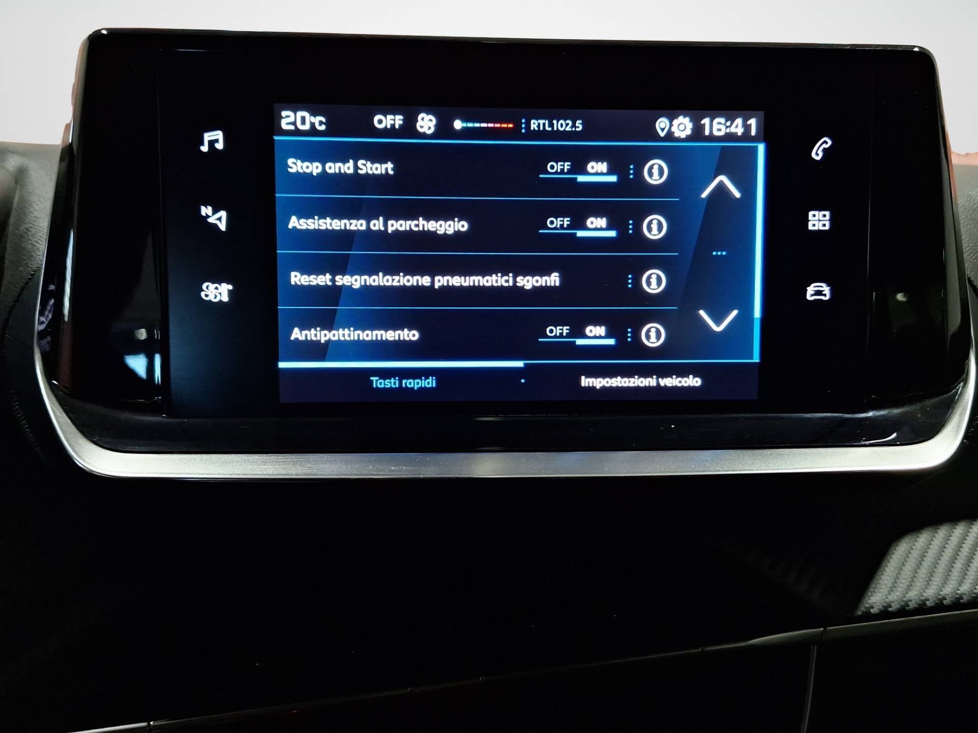 PEUGEOT 2008 - Foto 14