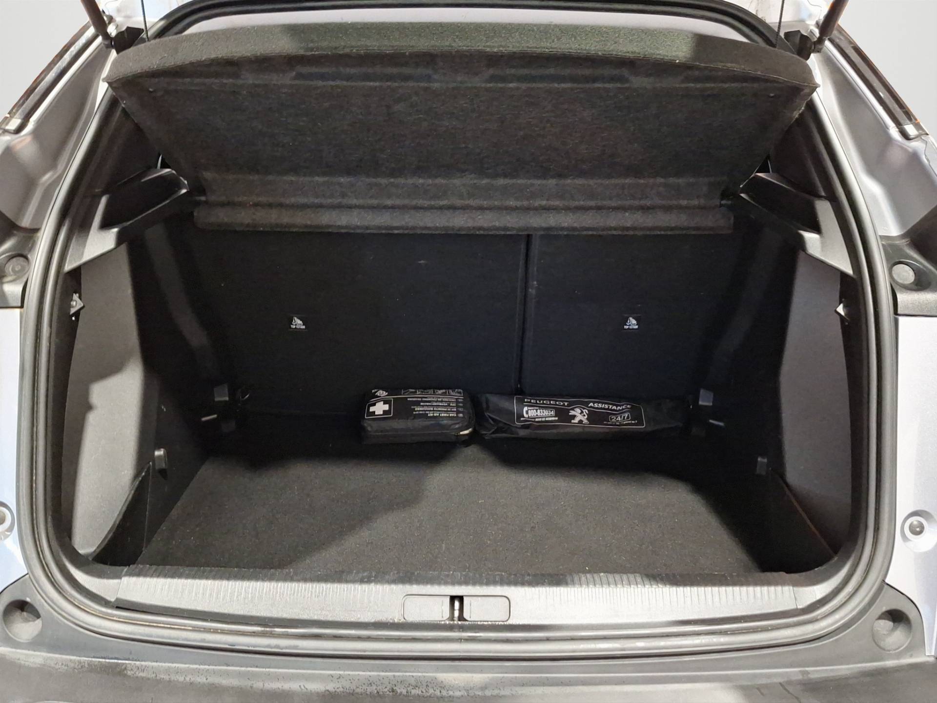 PEUGEOT 2008 - Foto 18