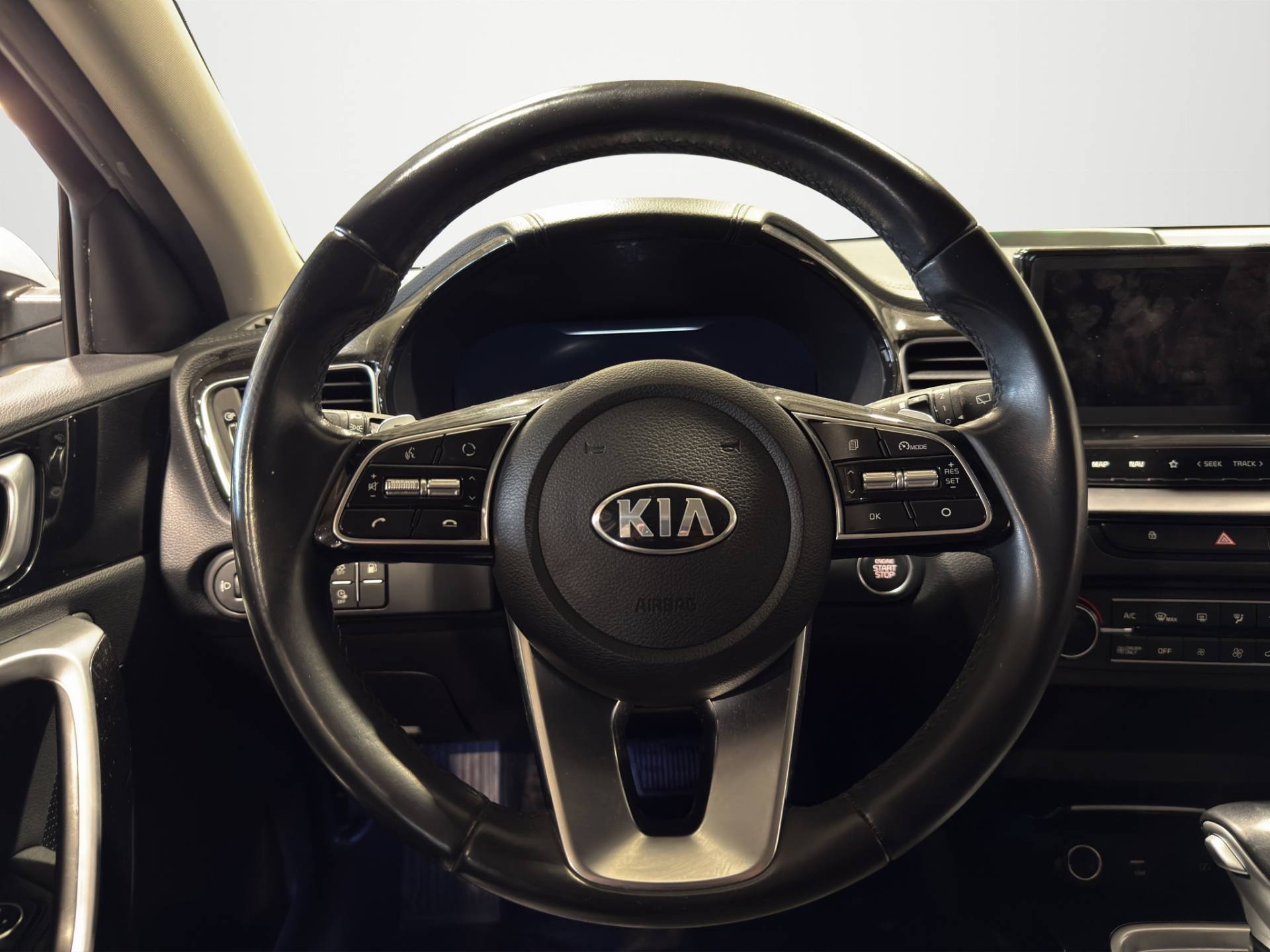 KIA XCeed - Foto 9