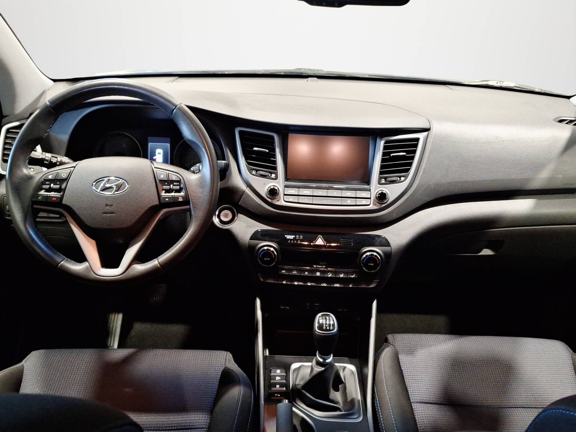 HYUNDAI Tucson - Foto 12