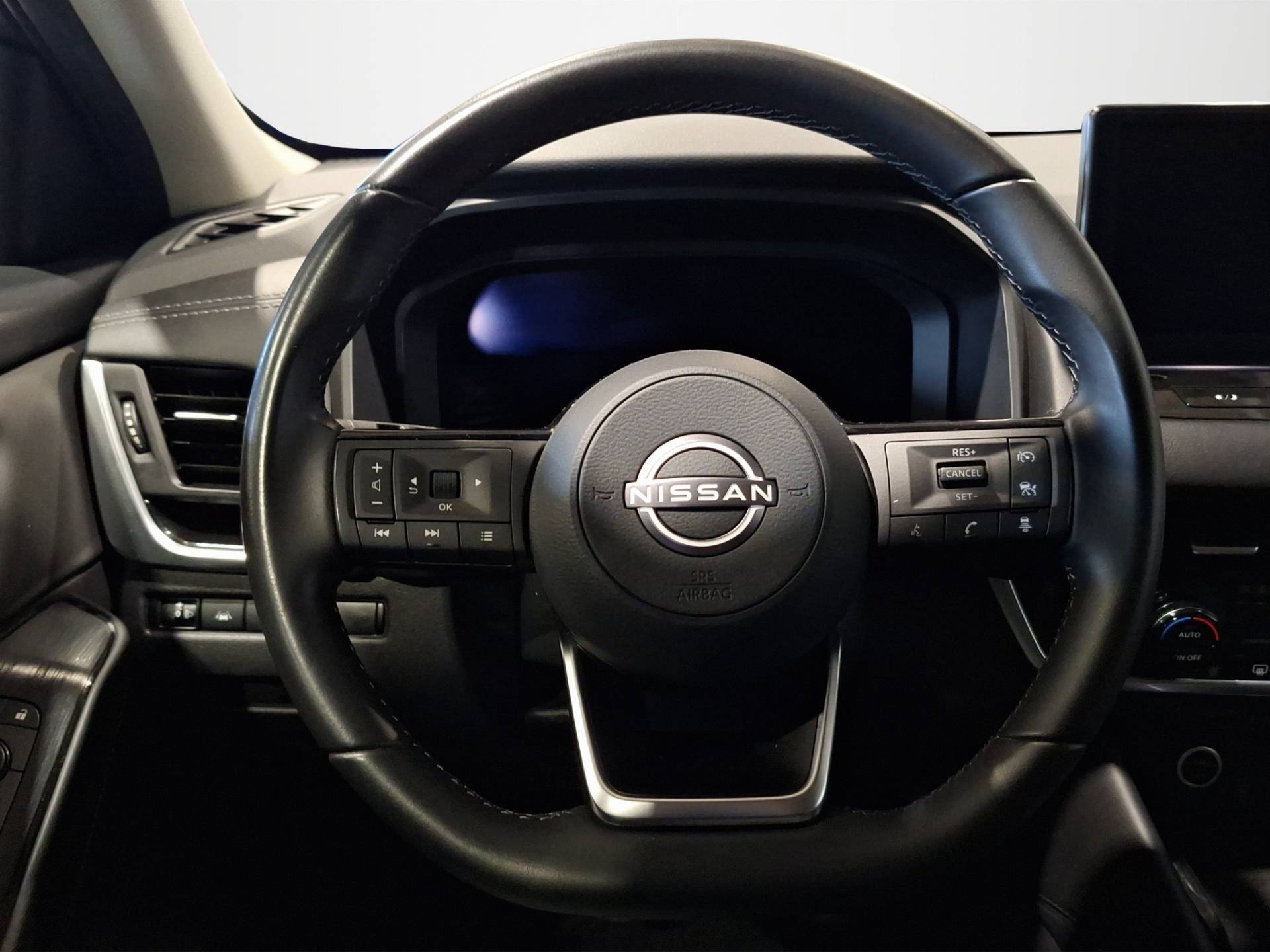 NISSAN Qashqai - Foto 9