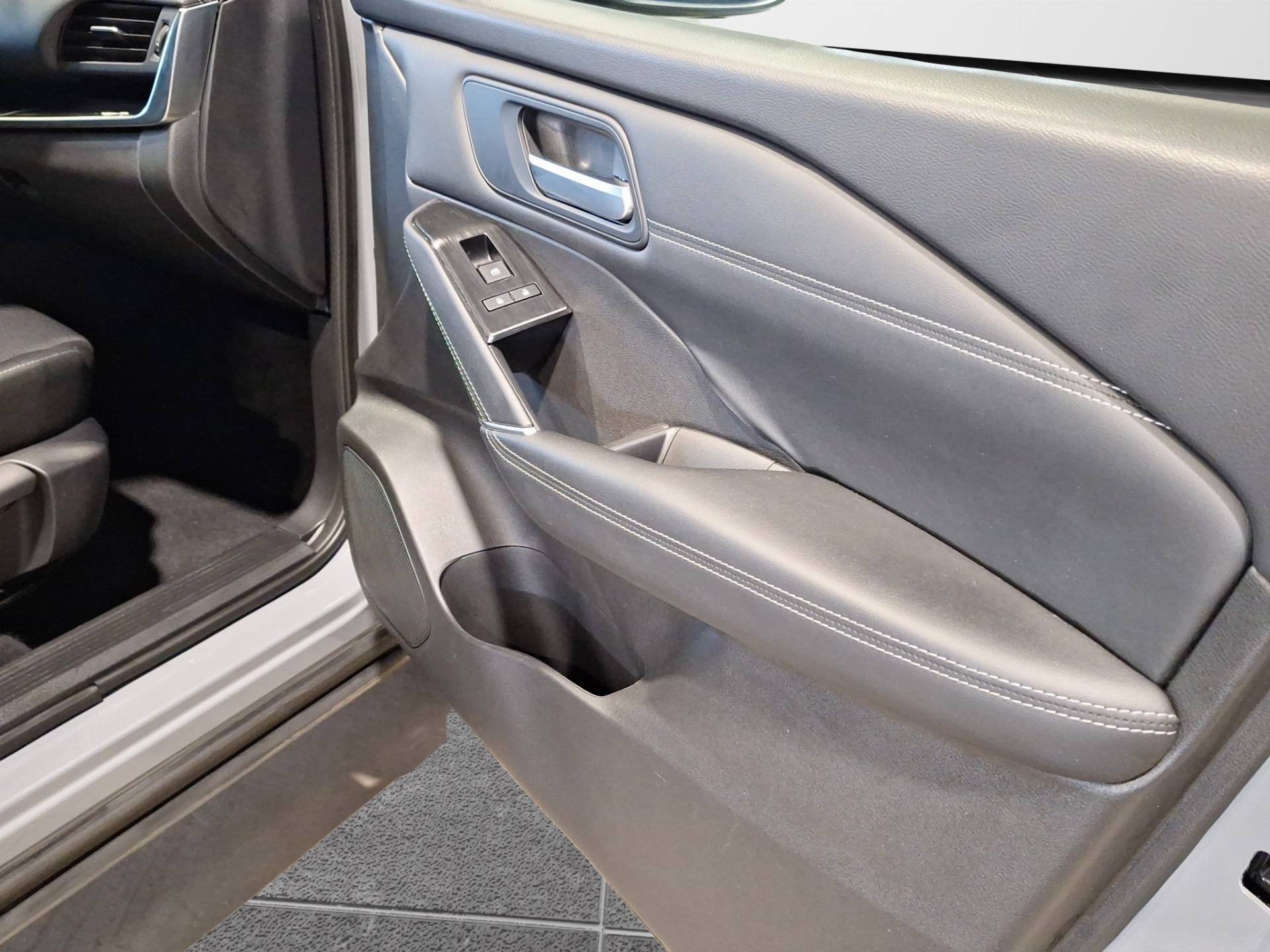 NISSAN Qashqai - Foto 16