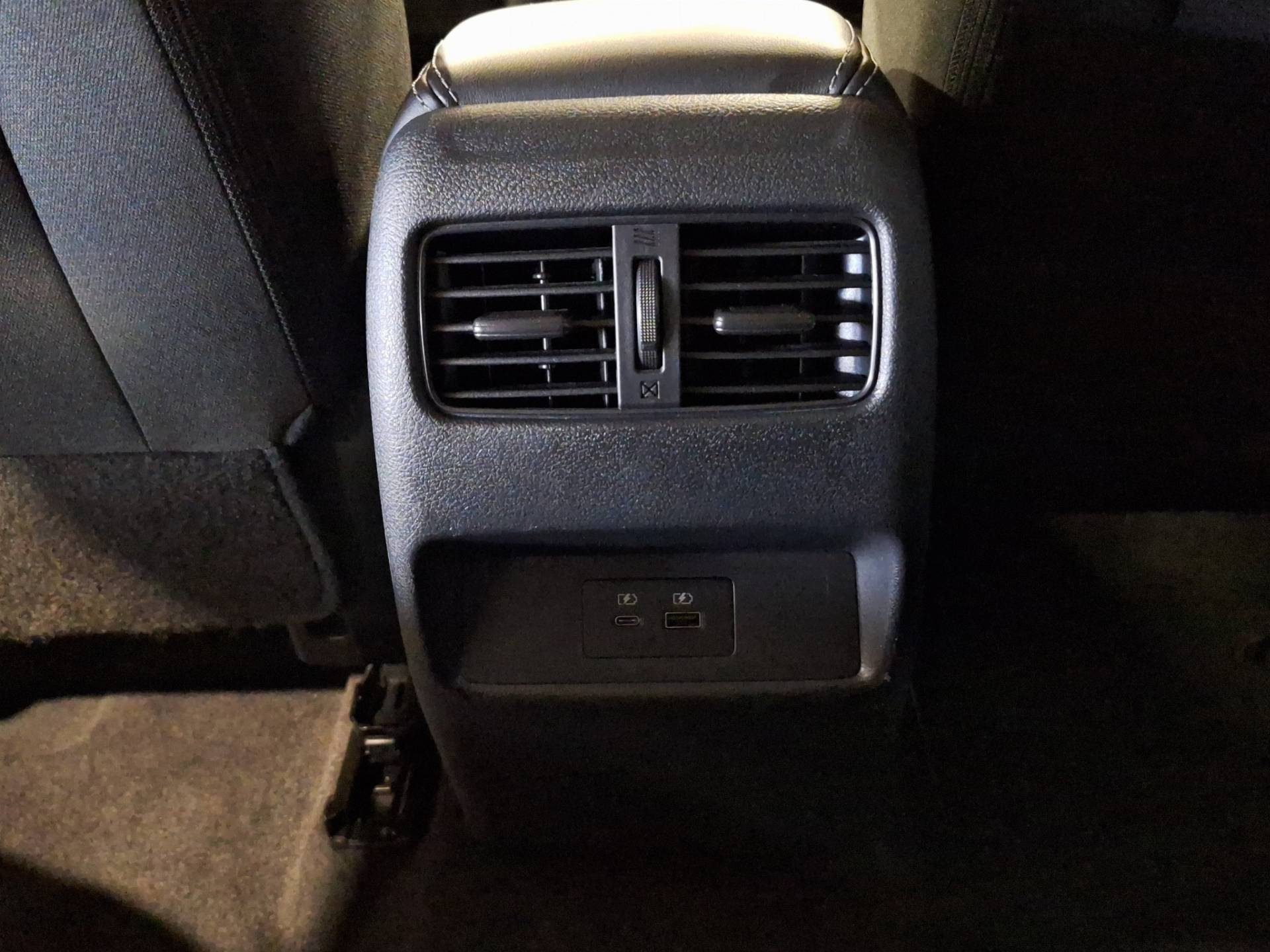 NISSAN Qashqai - Foto 24