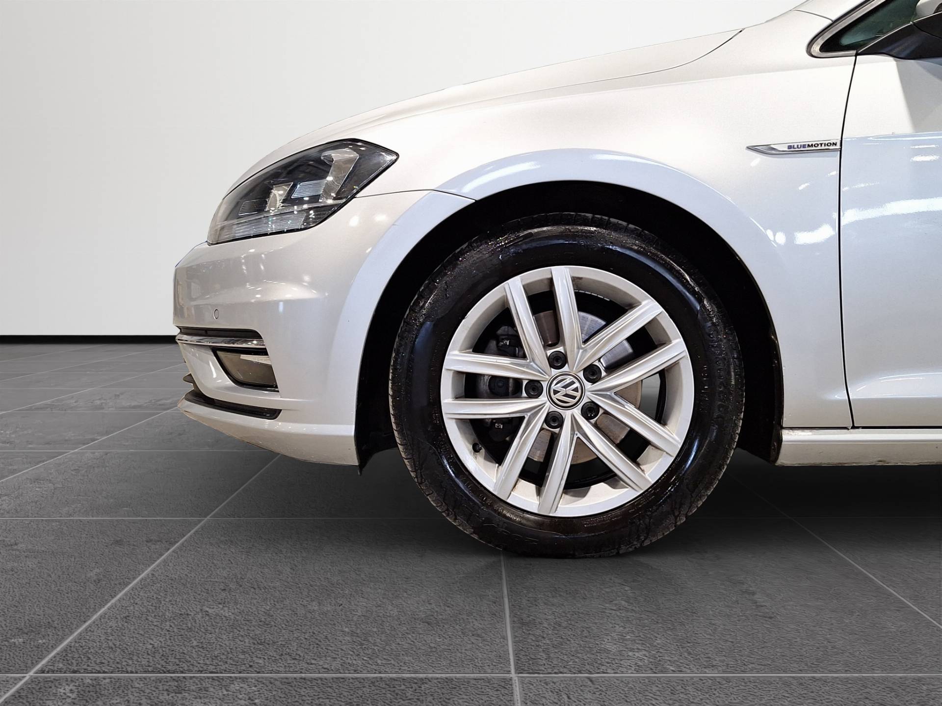 VOLKSWAGEN Golf - Foto 19