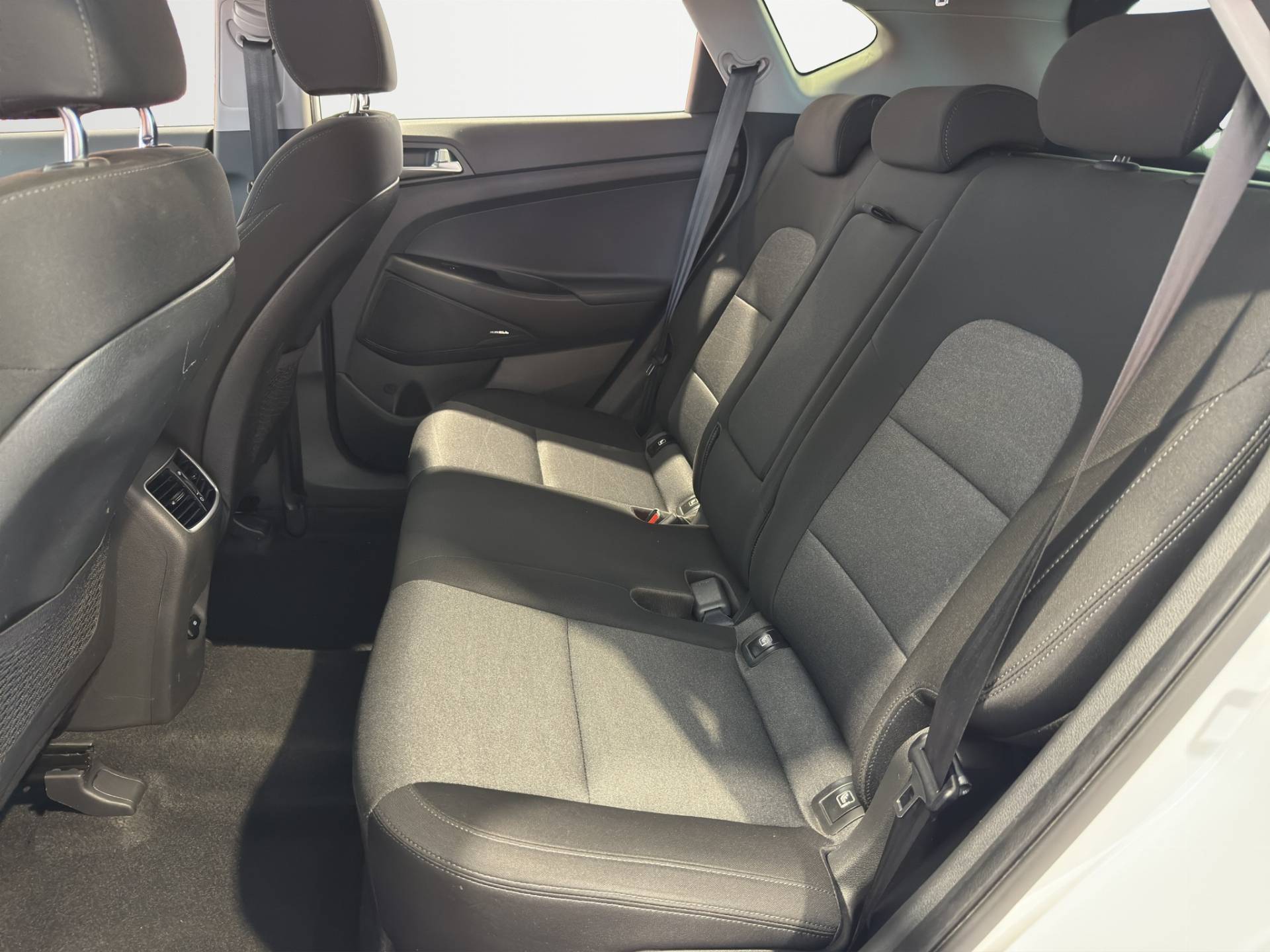 HYUNDAI Tucson - Foto 11