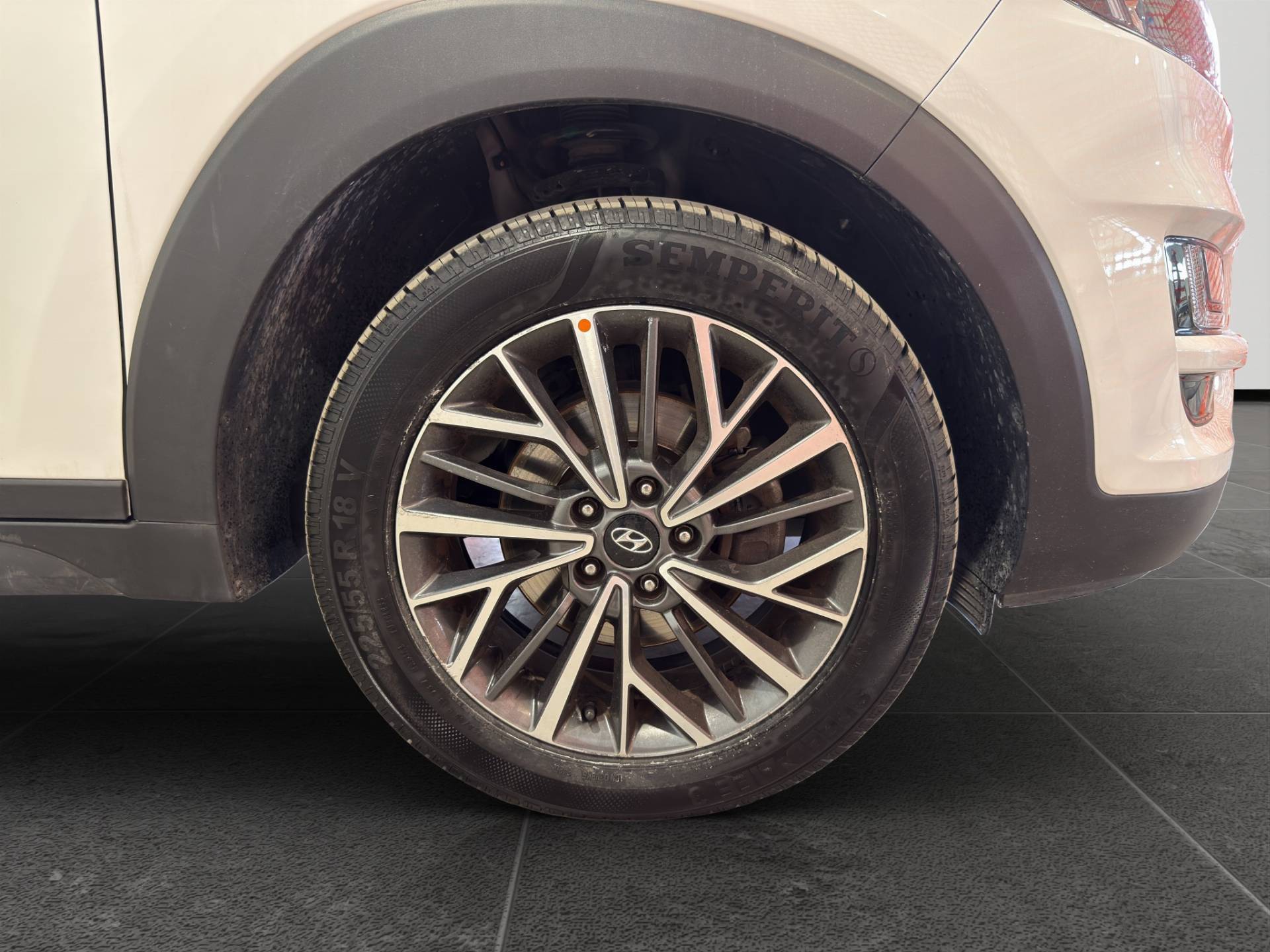 HYUNDAI Tucson - Foto 22