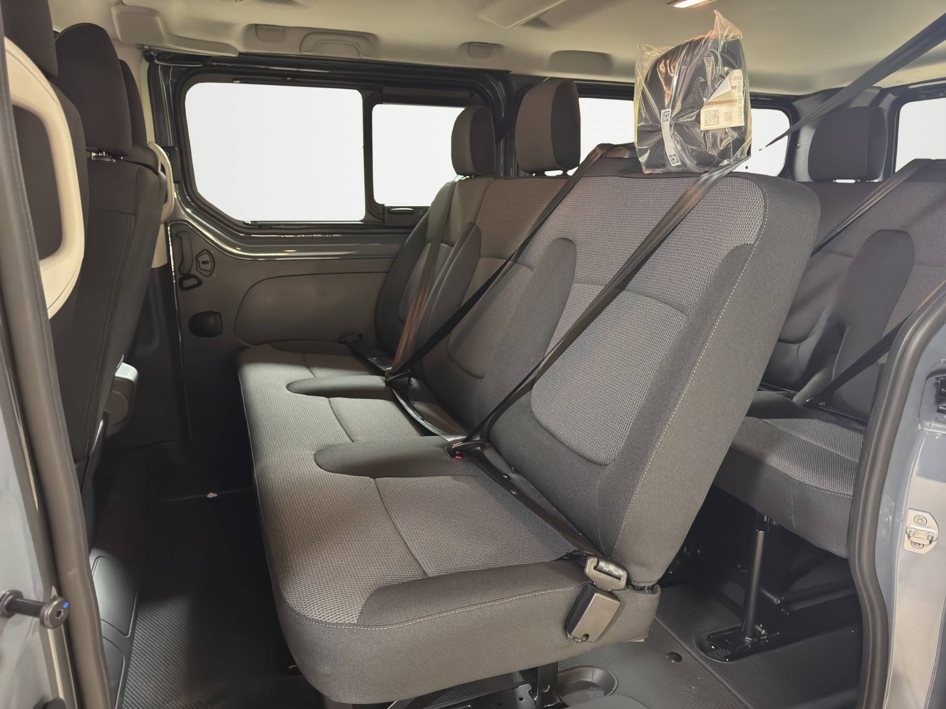 NISSAN Primastar - Foto 11