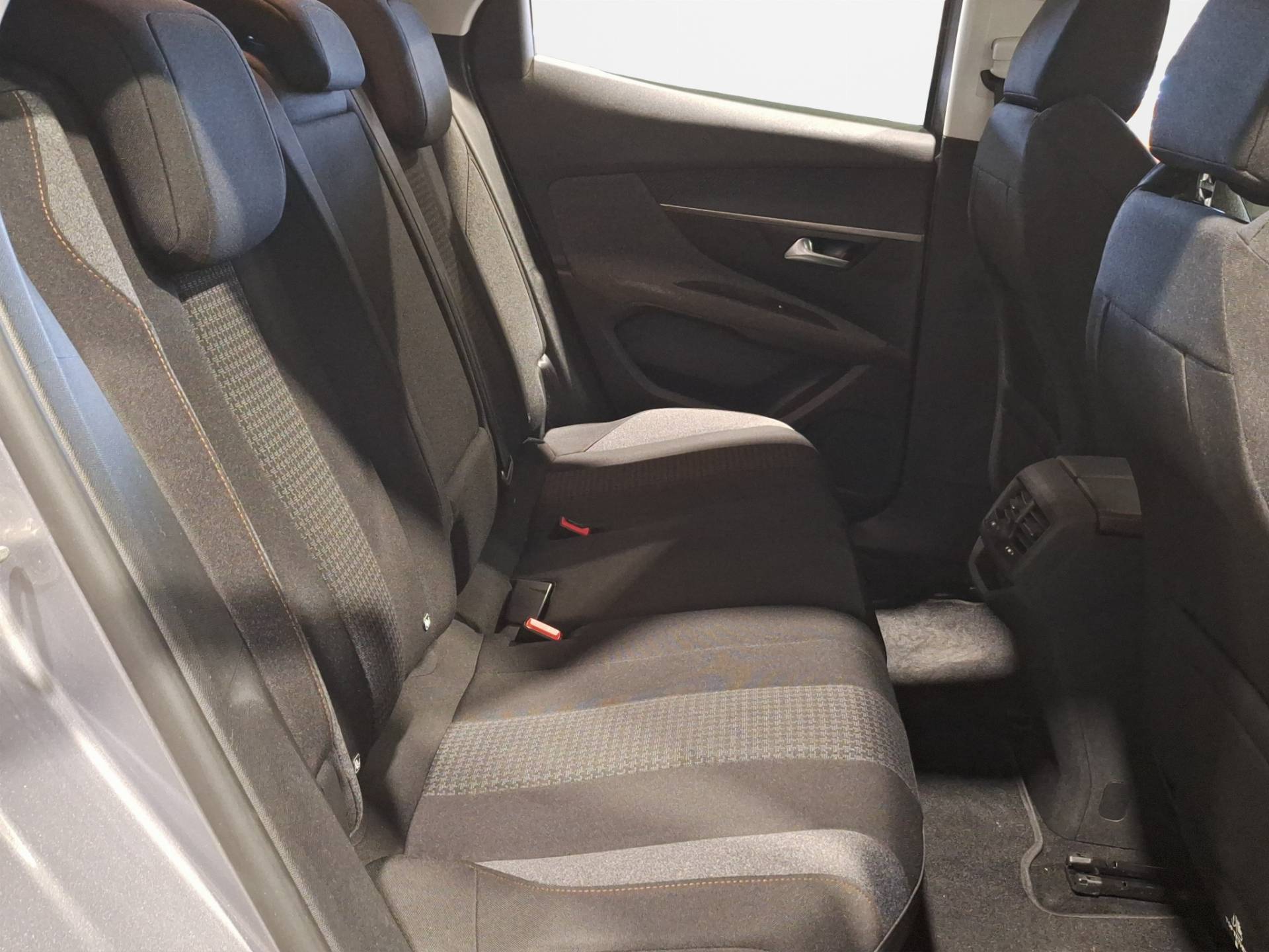 PEUGEOT 3008 - Foto 17