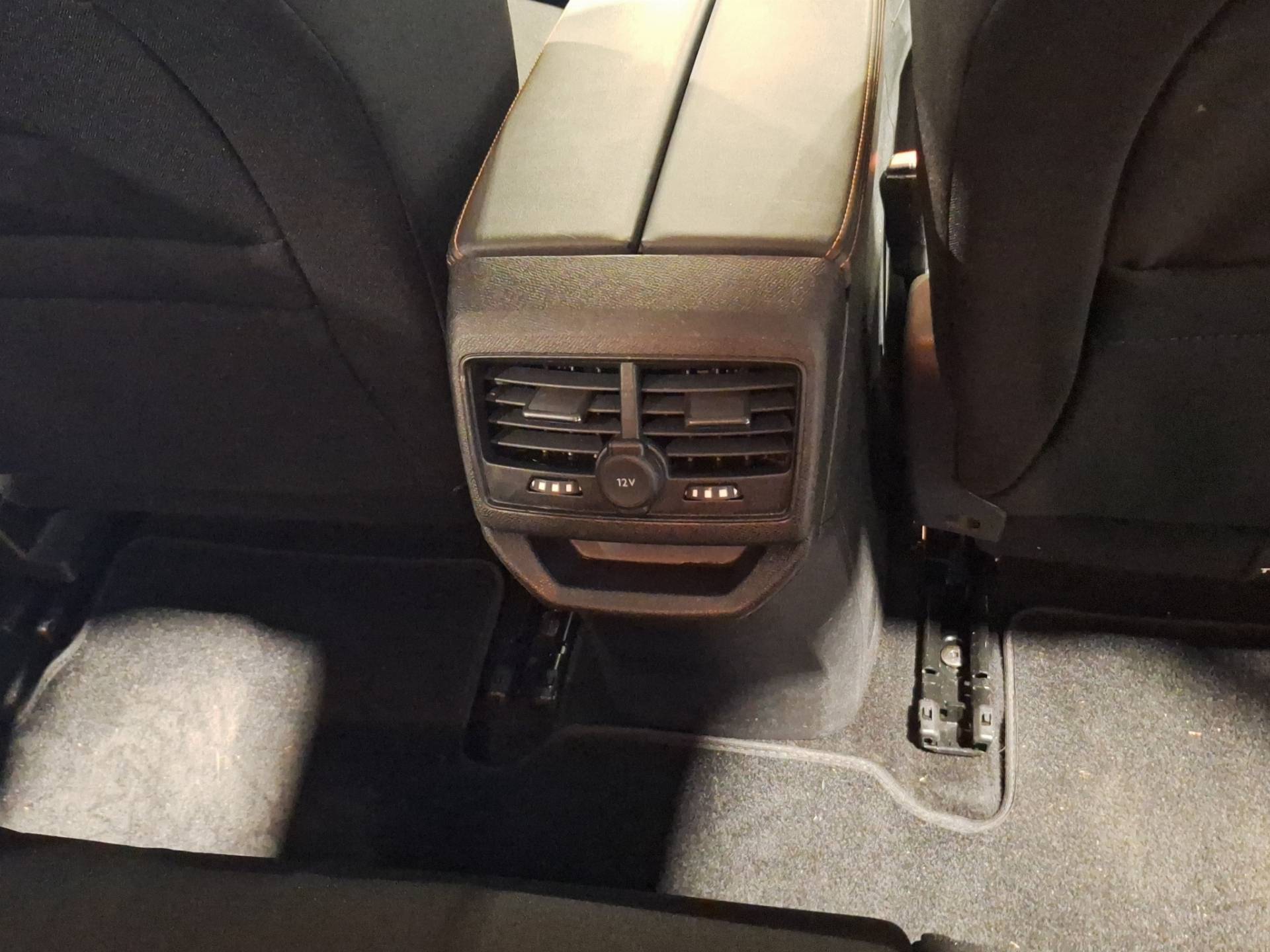 PEUGEOT 3008 - Foto 24