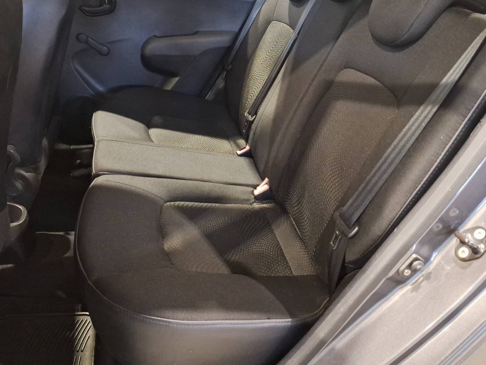 HYUNDAI I10 - Foto 11