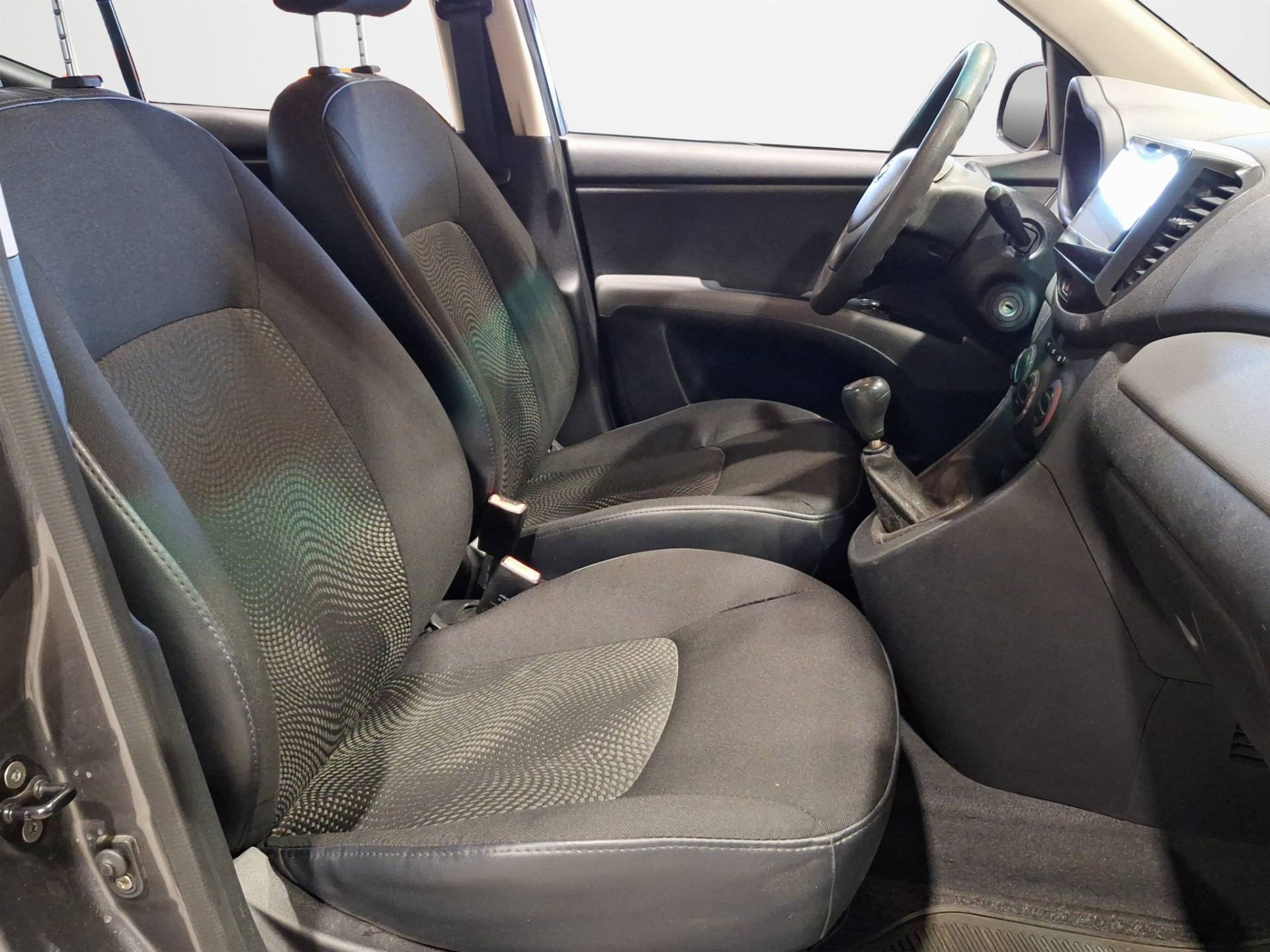 HYUNDAI I10 - Foto 15