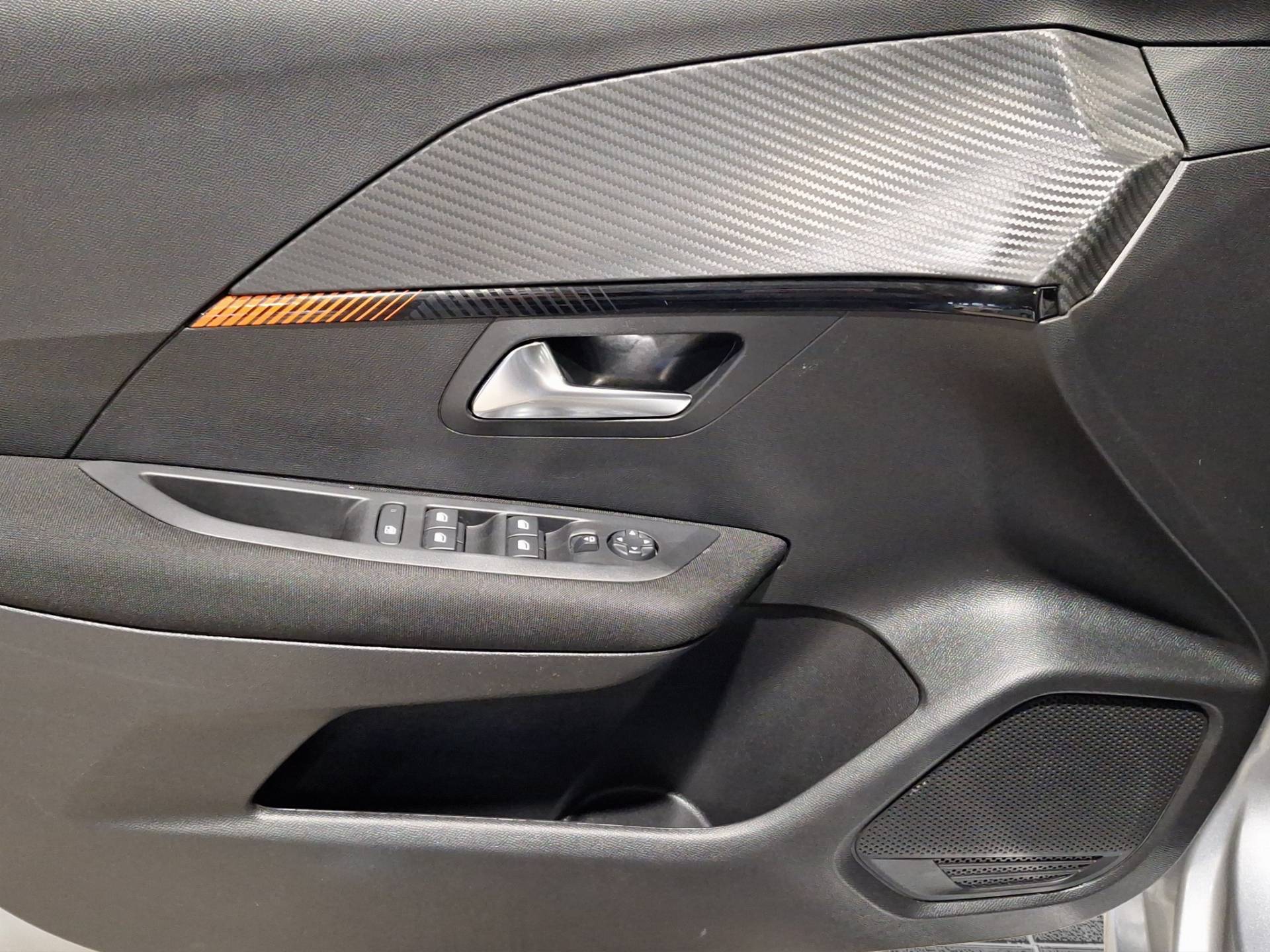 PEUGEOT 208 - Foto 8