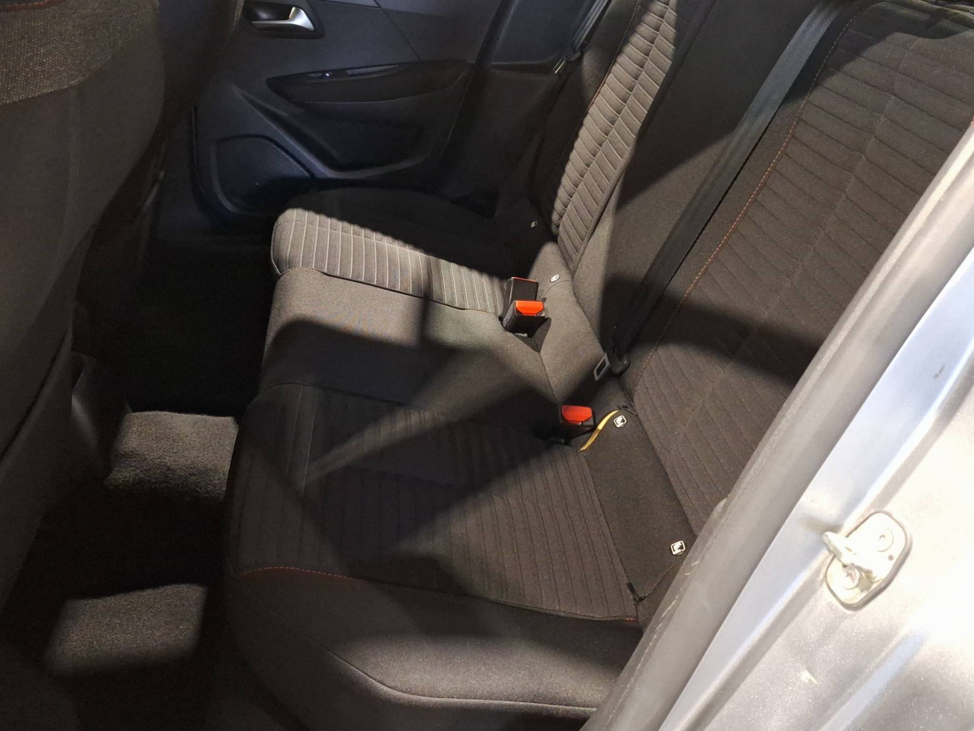 PEUGEOT 208 - Foto 11