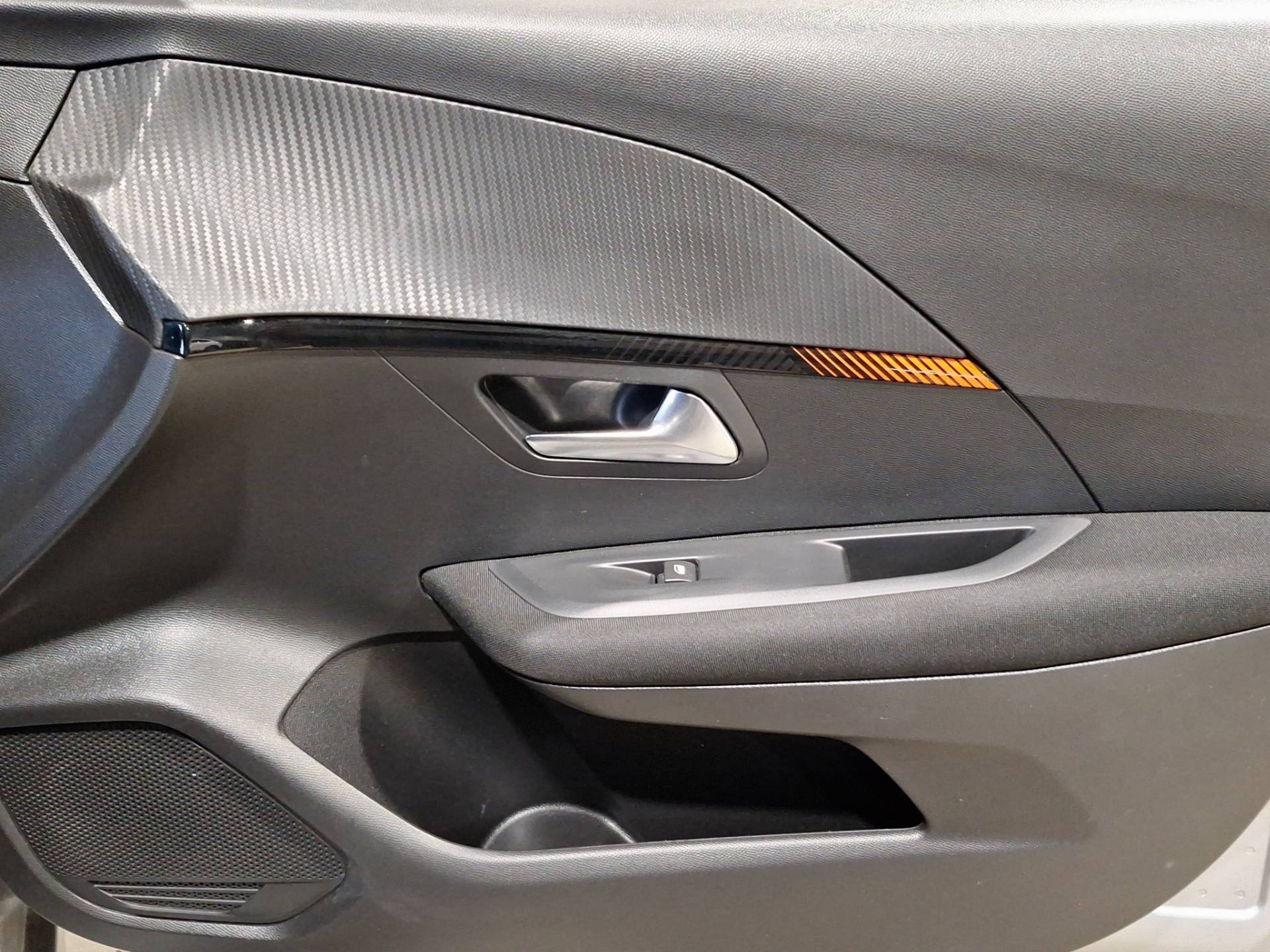 PEUGEOT 208 - Foto 16