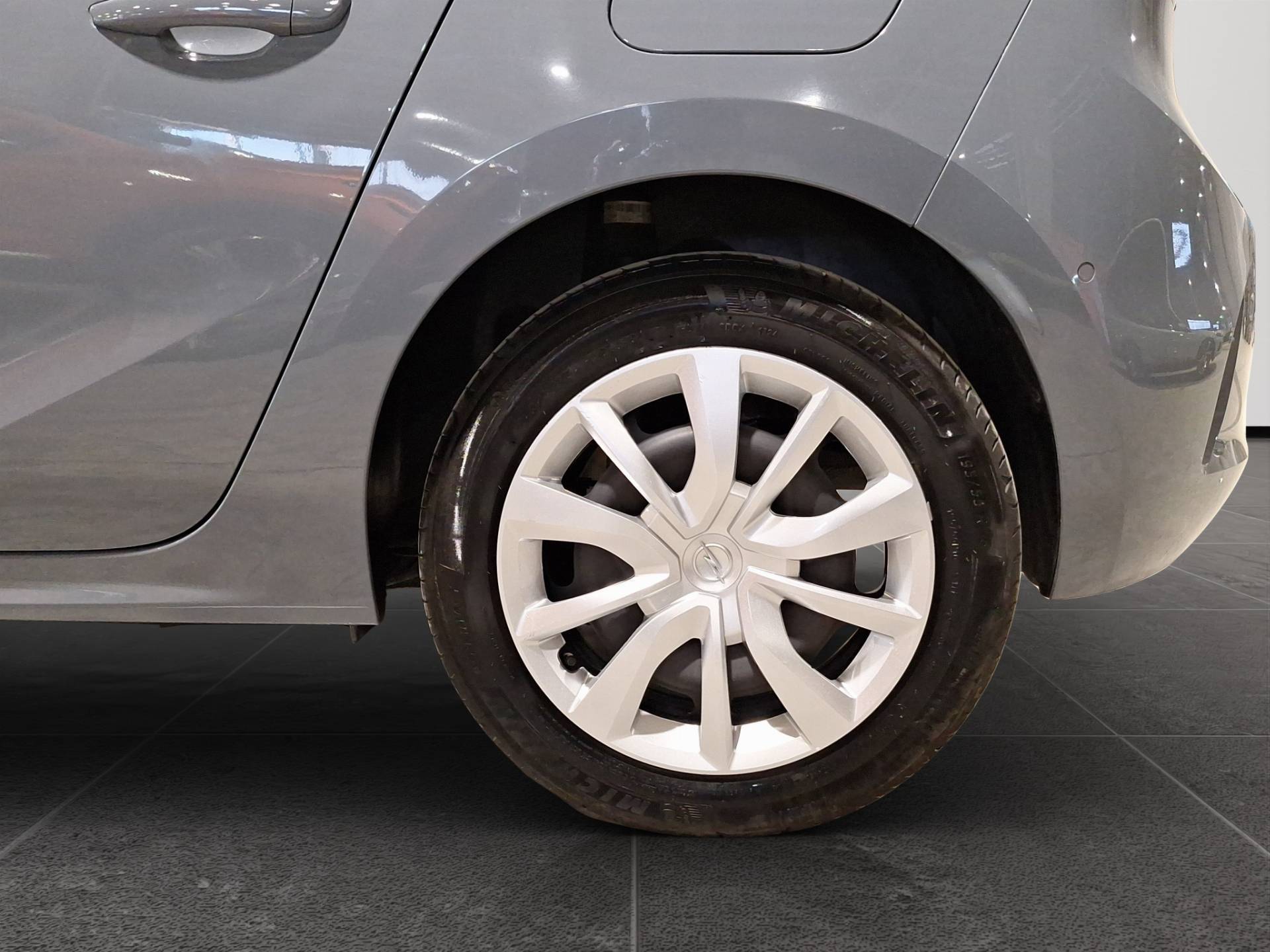 OPEL Corsa - Foto 20