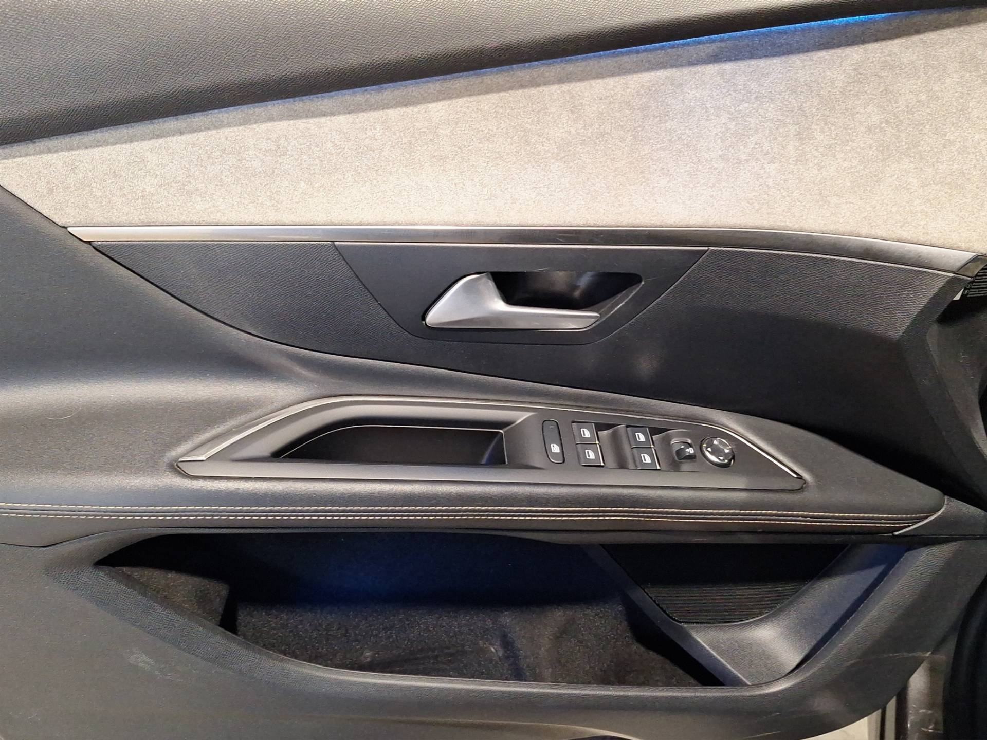 PEUGEOT 3008 - Foto 8