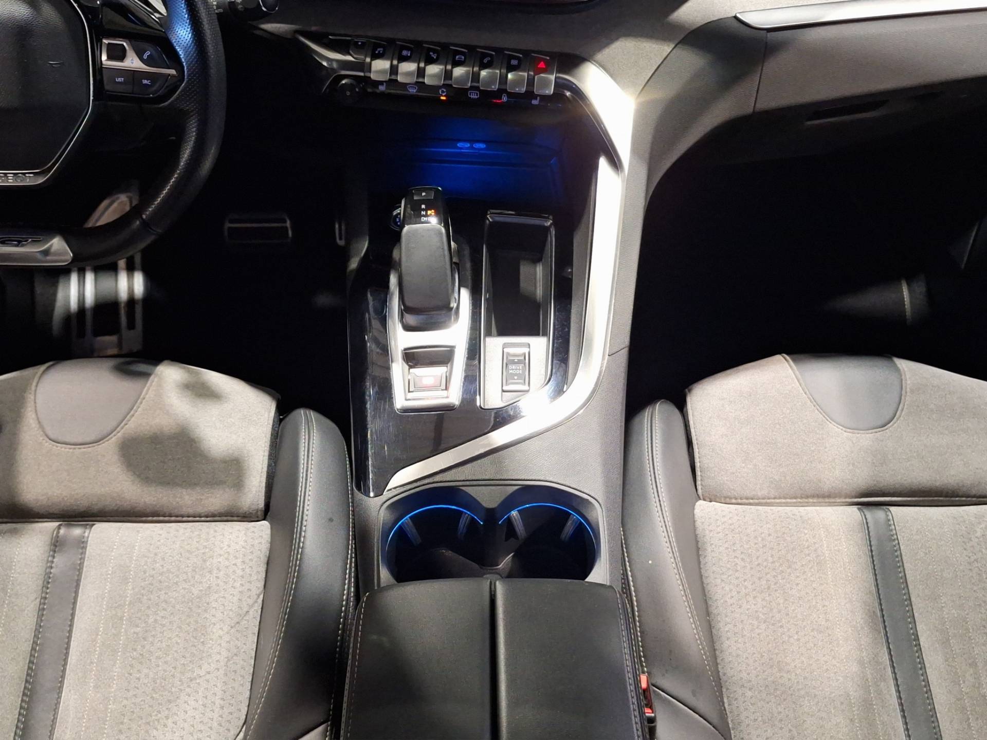 PEUGEOT 3008 - Foto 13