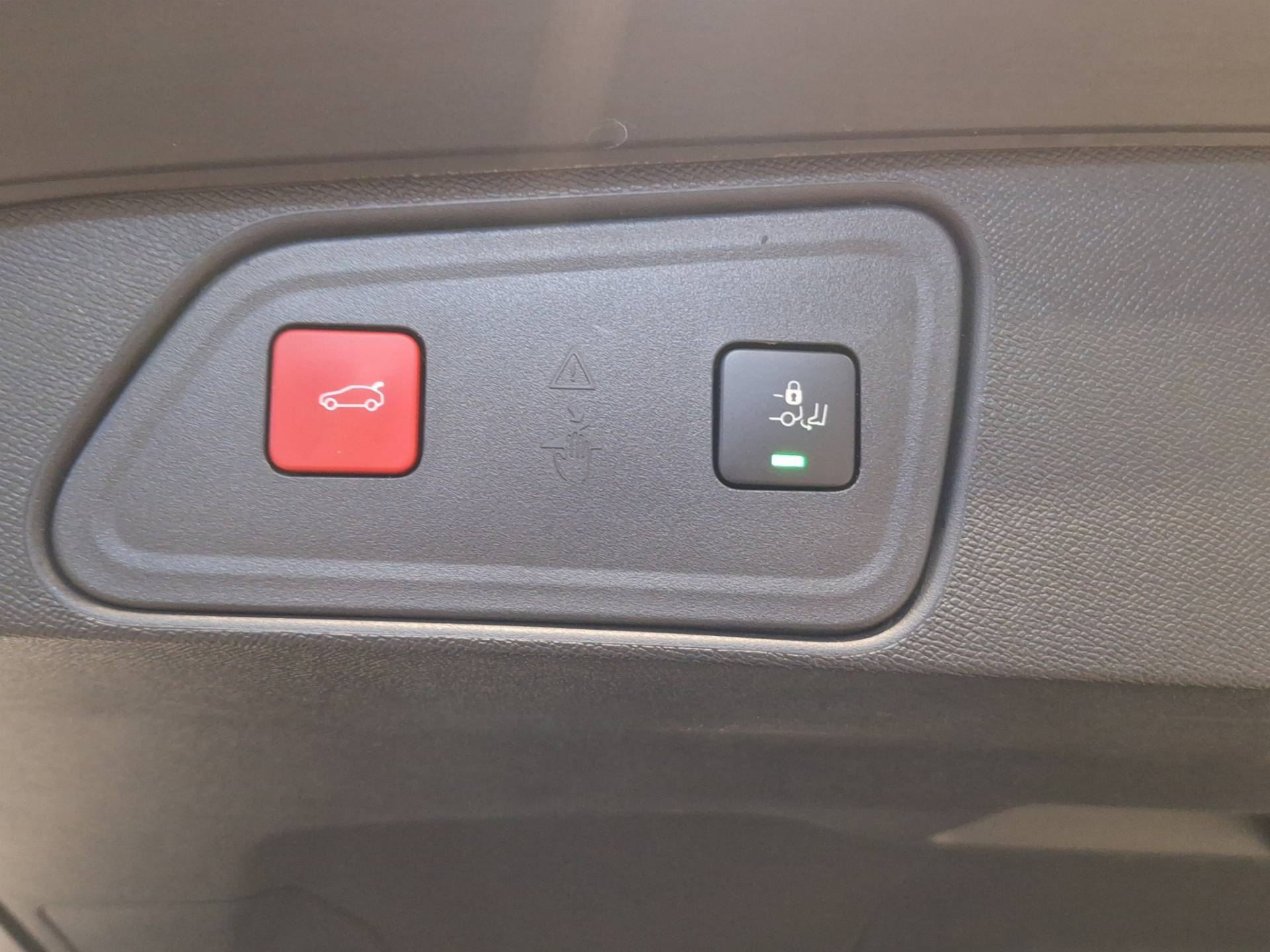 PEUGEOT 3008 - Foto 28