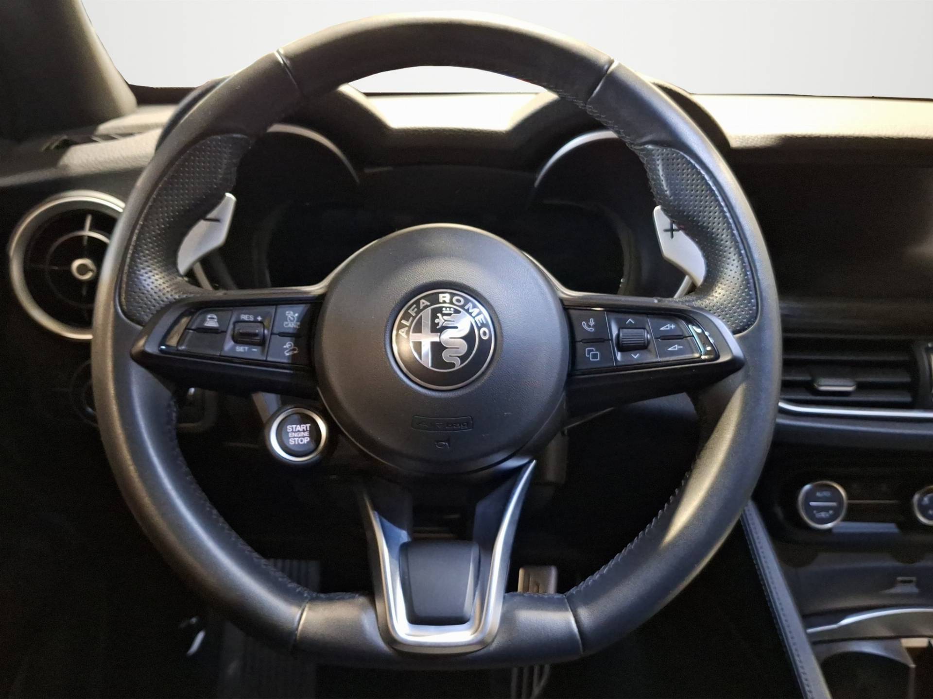 ALFA ROMEO Stelvio - Foto 9