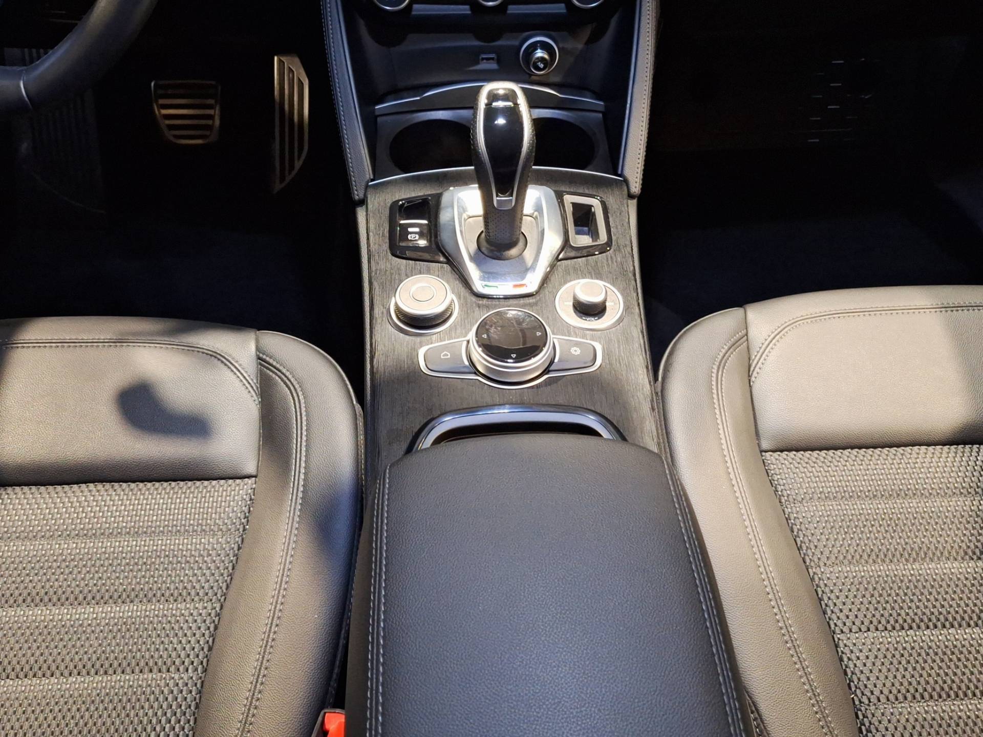 ALFA ROMEO Stelvio - Foto 13