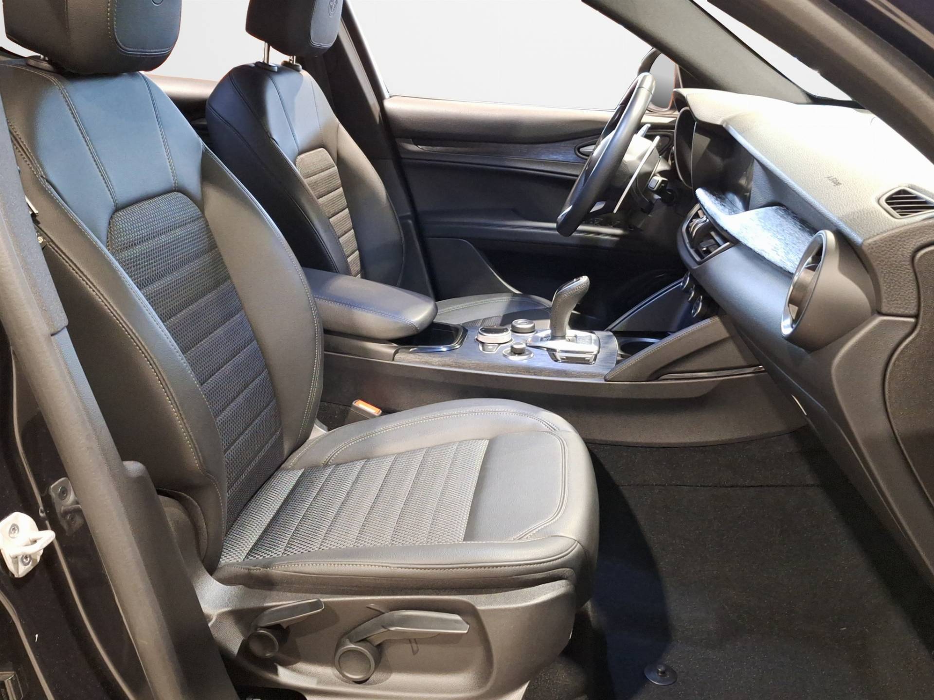 ALFA ROMEO Stelvio - Foto 15