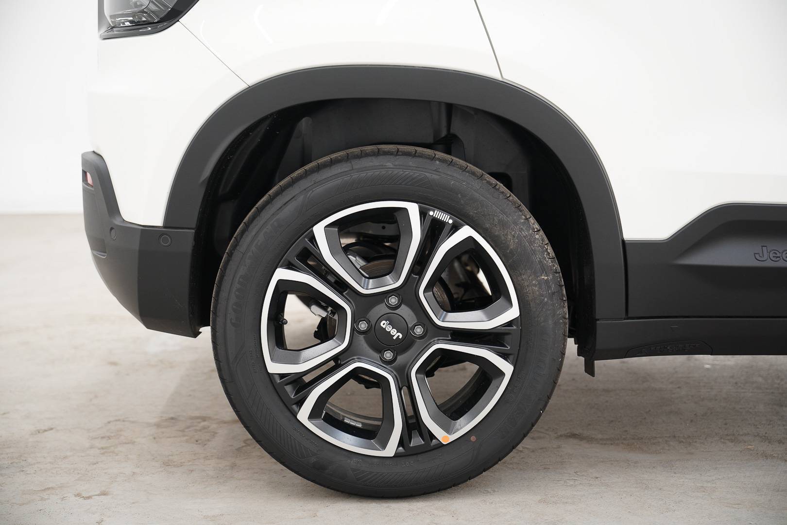 JEEP Avenger - Foto 7