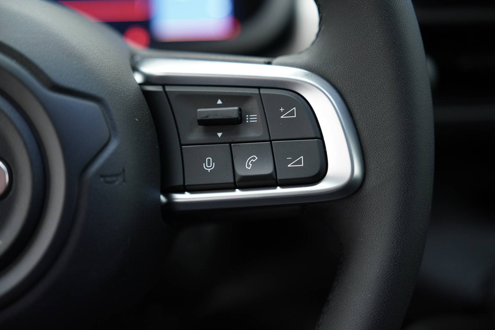 JEEP Avenger - Foto 13