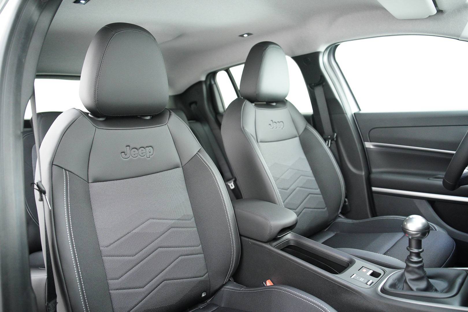 JEEP Avenger - Foto 20